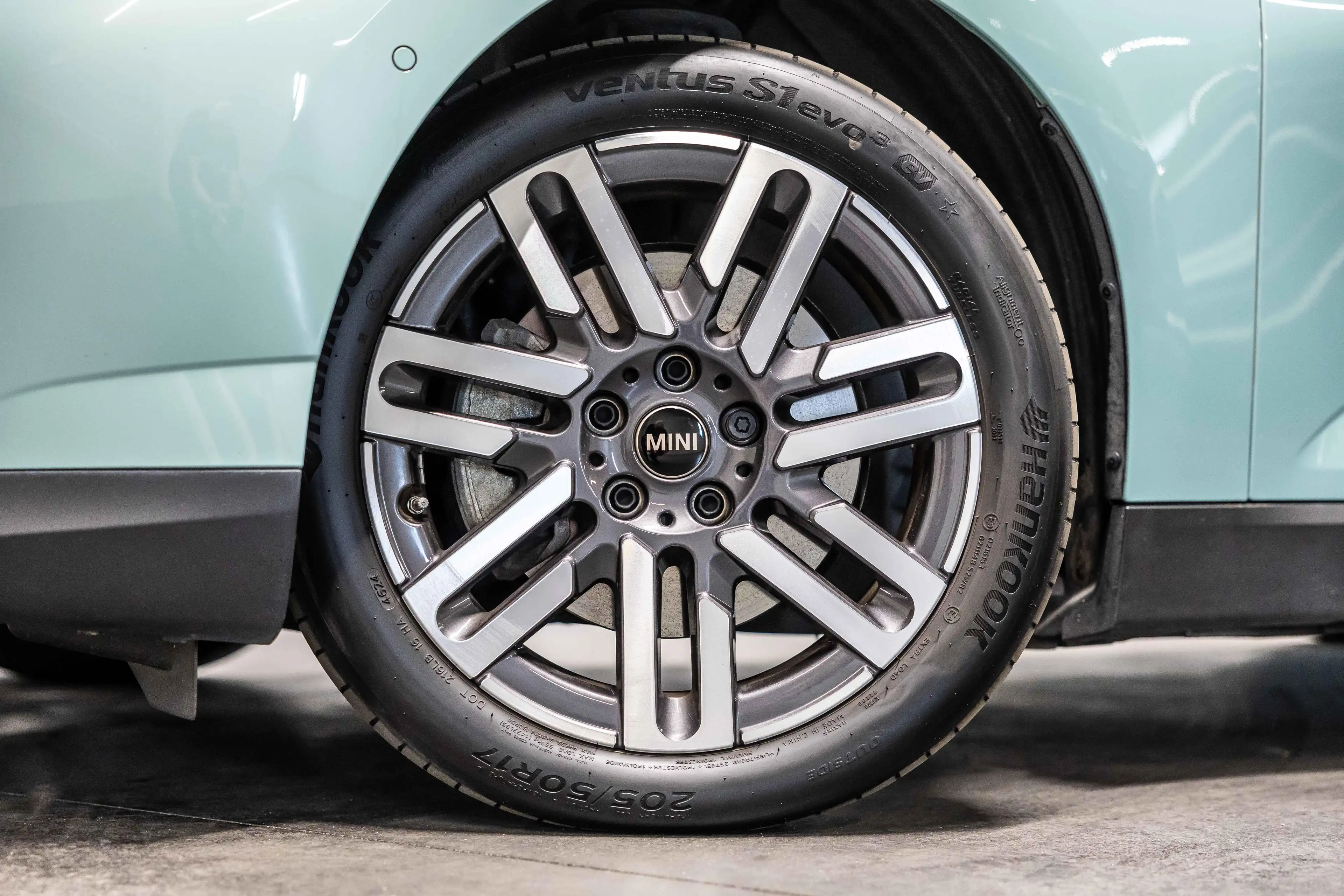 MINI Cooper SE Classic Trim - Pack M| PANO — photo 6