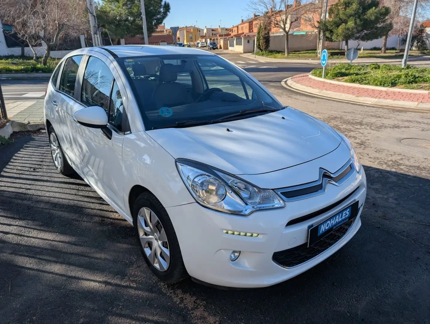 Citroen C3 1.6BlueHDi Tonic 75 Weiß - 2
