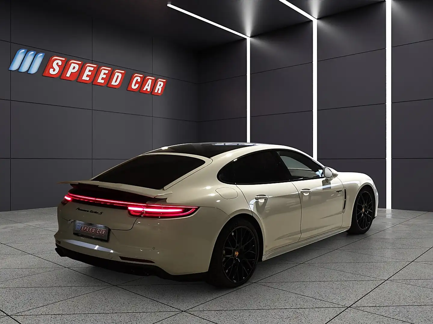 Porsche Panamera Weiß - 1