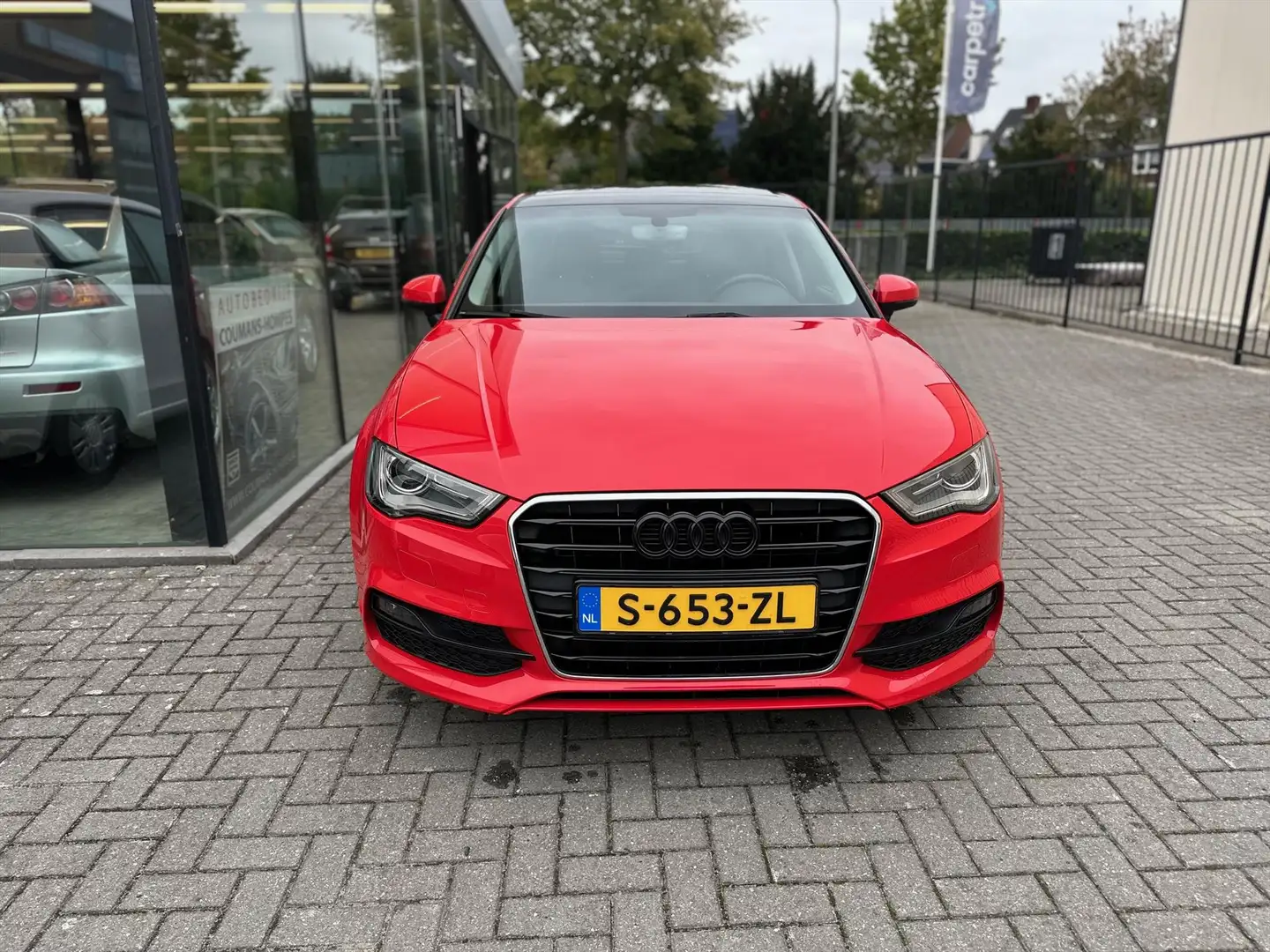 Audi A3 1.4 TFSI SEDAN 150pk S LINE AUTOMAAT Adrenalin Spo Rouge - 2