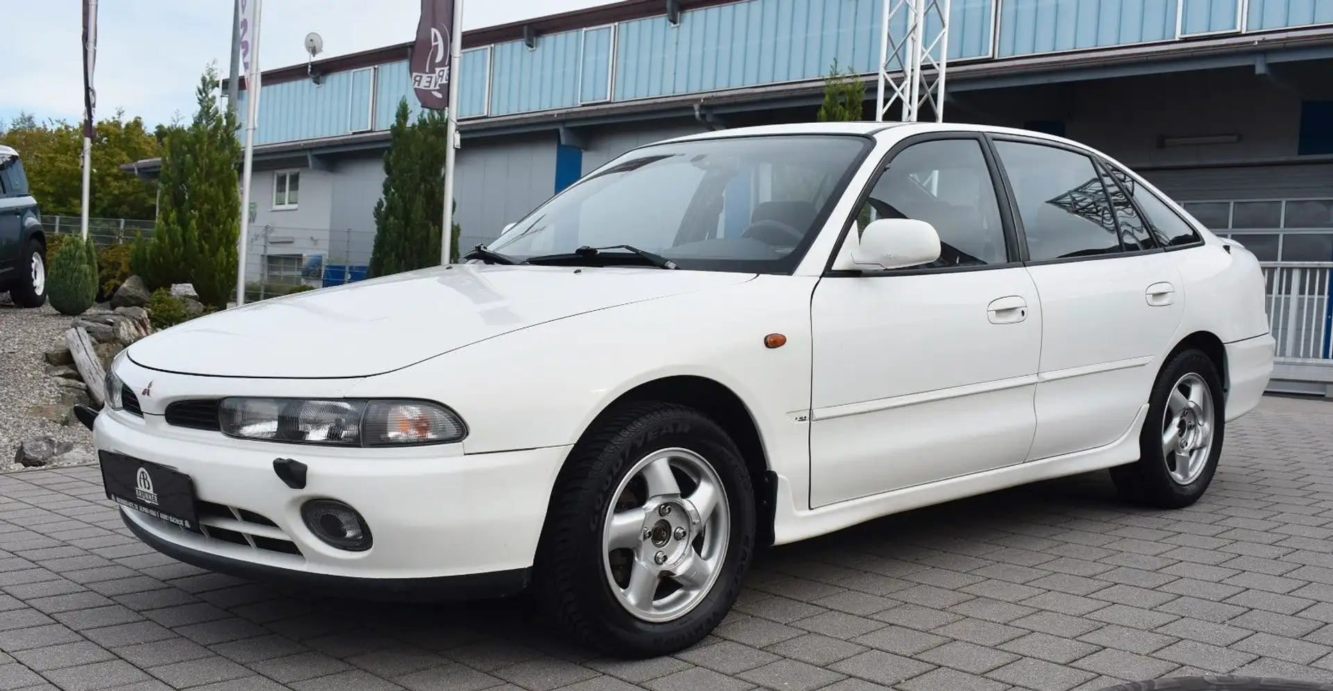 Mitsubishi Galant V6 2.5 V6 4x4 Limousine Weiß - 2