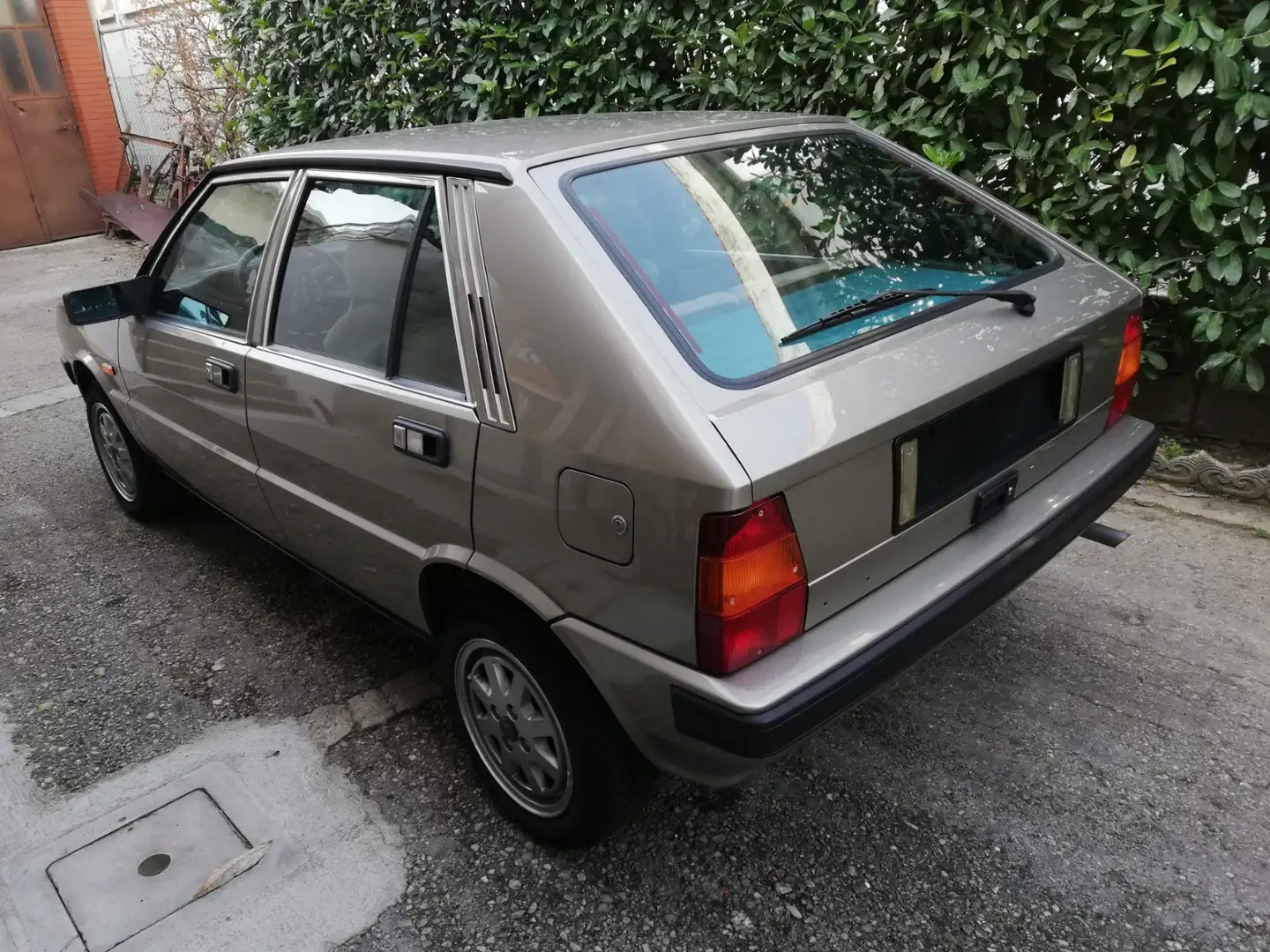 Lancia Delta 1.3  LX 5m - 2