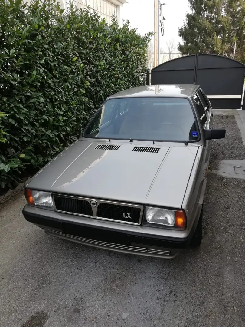 Lancia Delta 1.3  LX 5m - 1