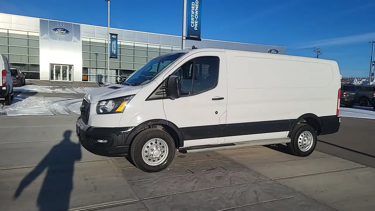 Ford Transit Cargo Van снимка Ford Transit Cargo Van