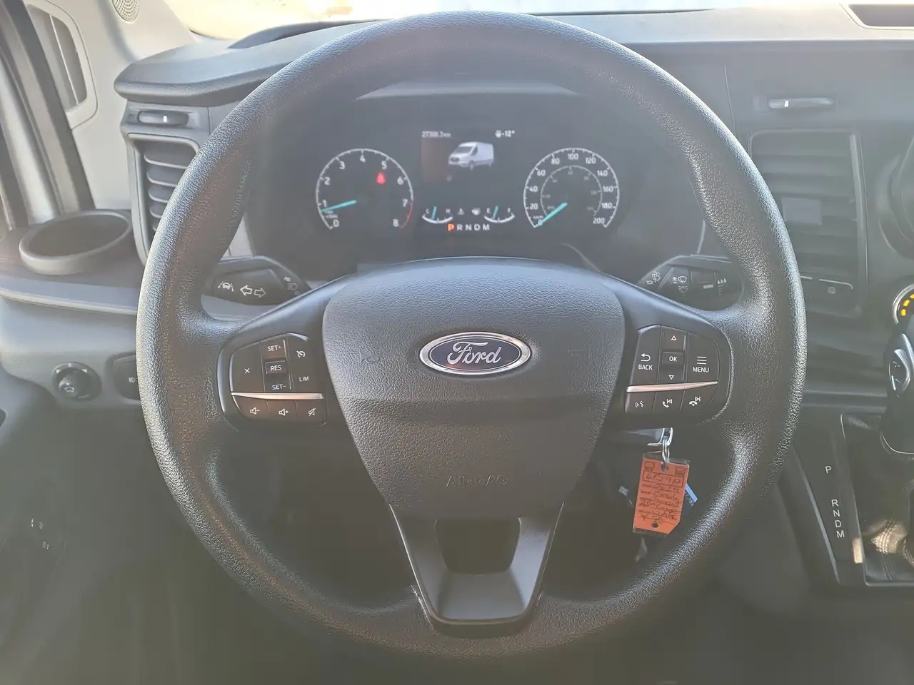 Ford Transit Cargo Van снимка Ford Transit Cargo Van