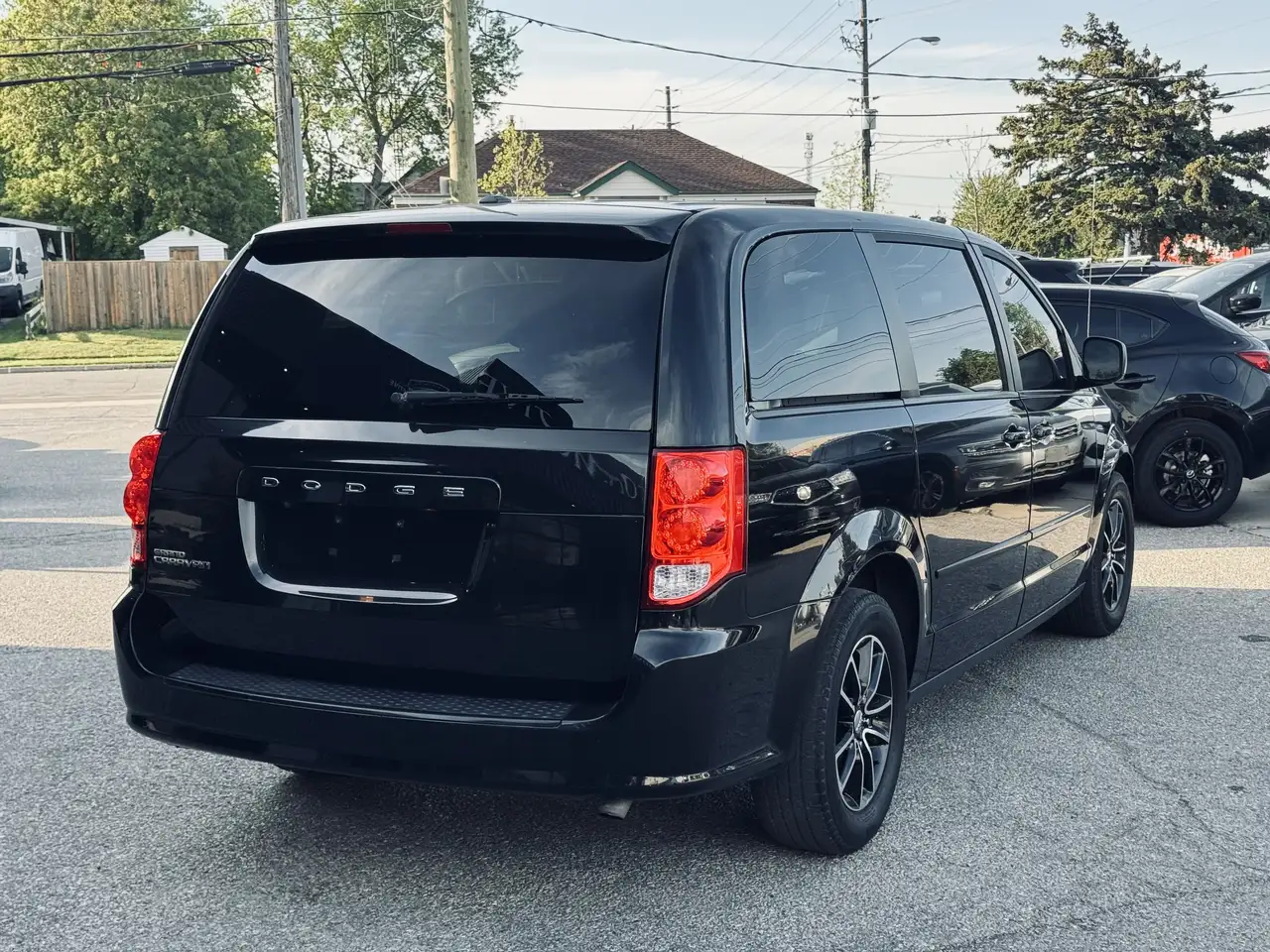 Dodge Grand Caravan снимка Dodge Grand Caravan