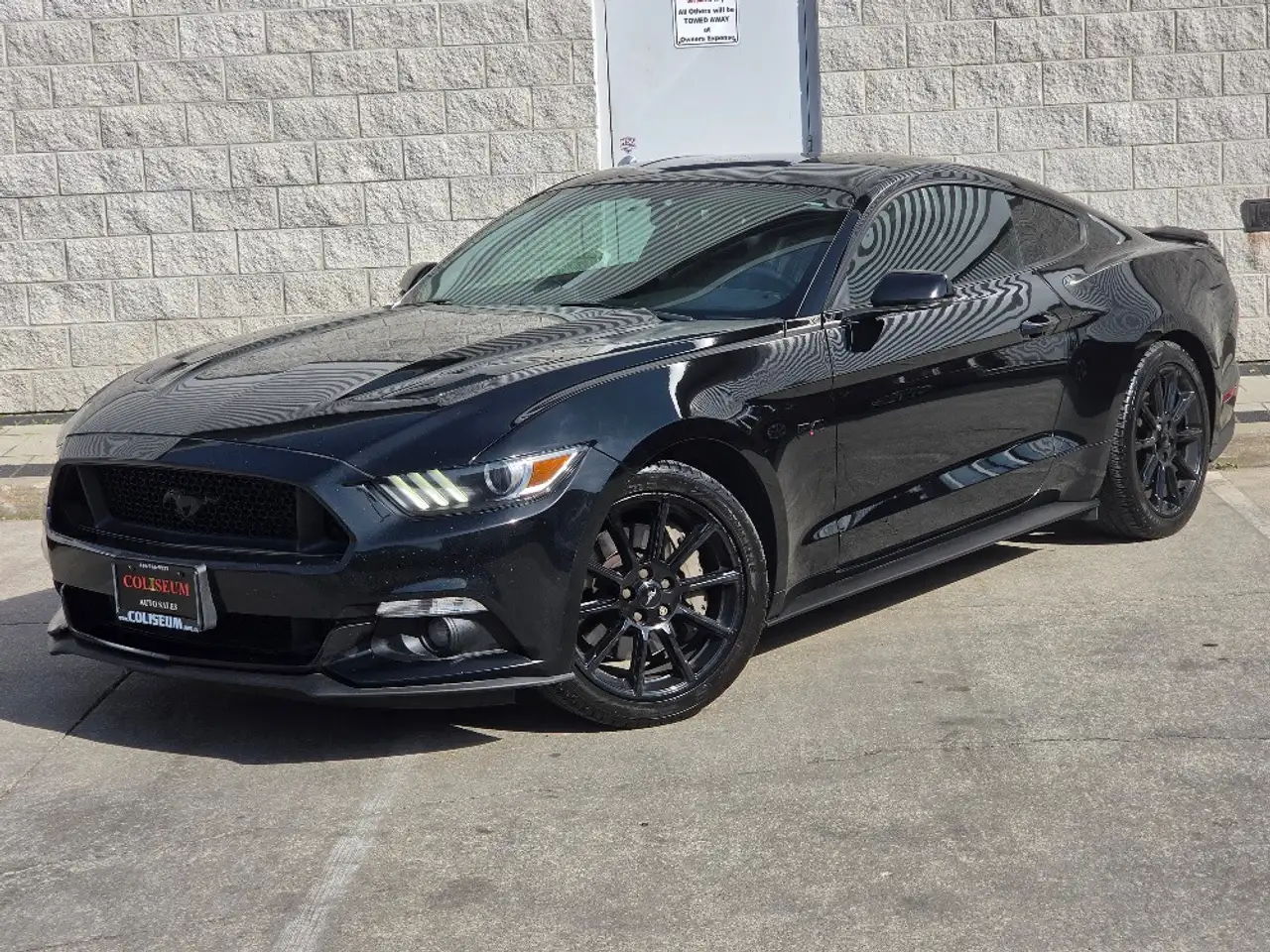 Ford Mustang снимка Ford Mustang