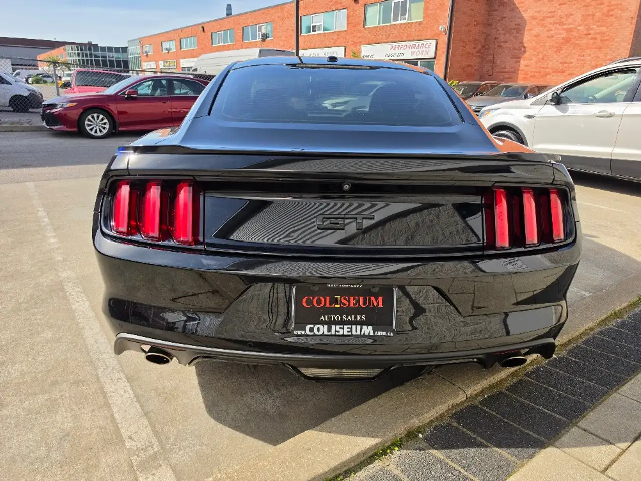Ford Mustang снимка Ford Mustang