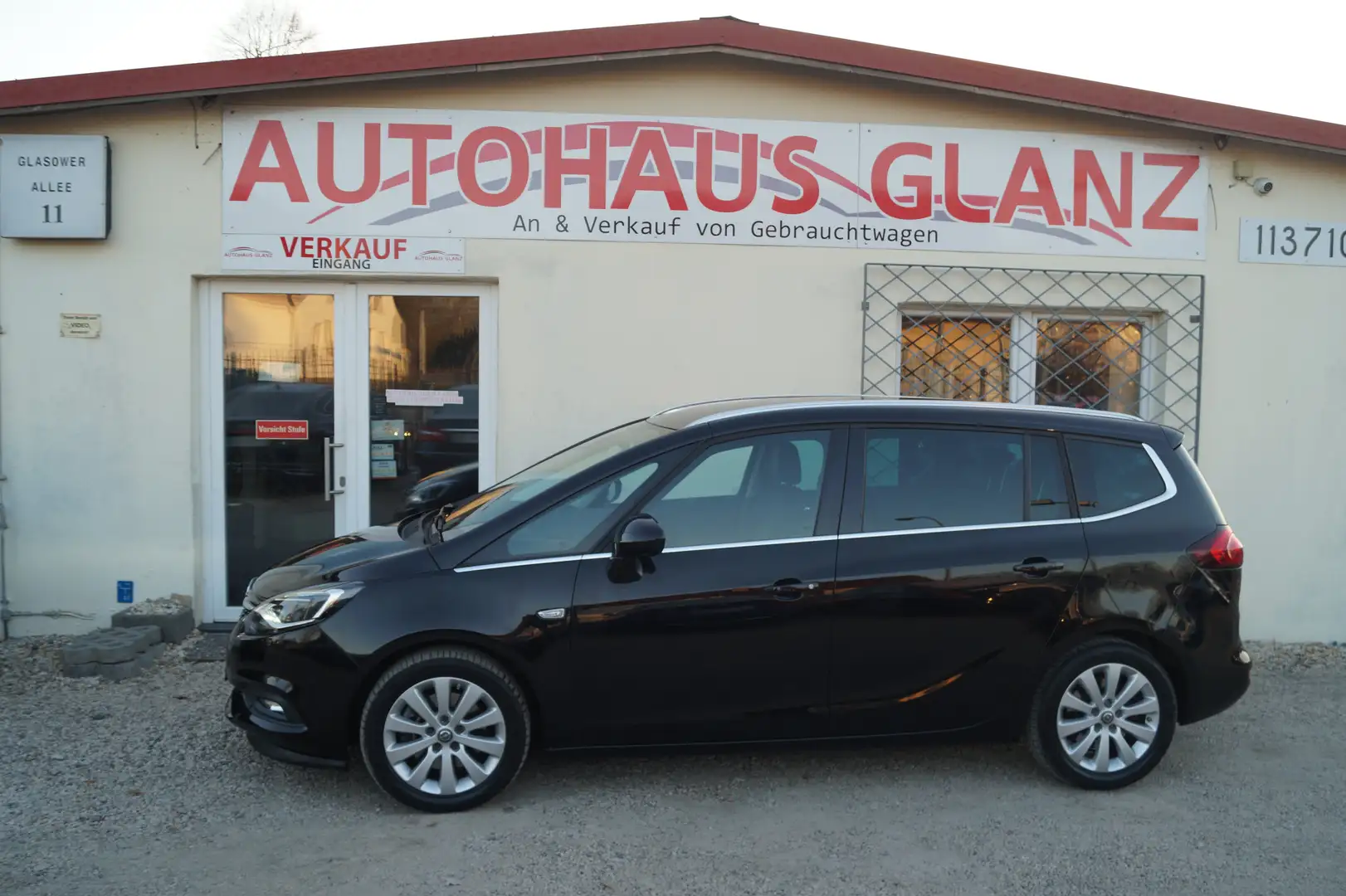 Opel Zafira Innovation 2.Hand*Aut*TÜV:NEU Schwarz - 2