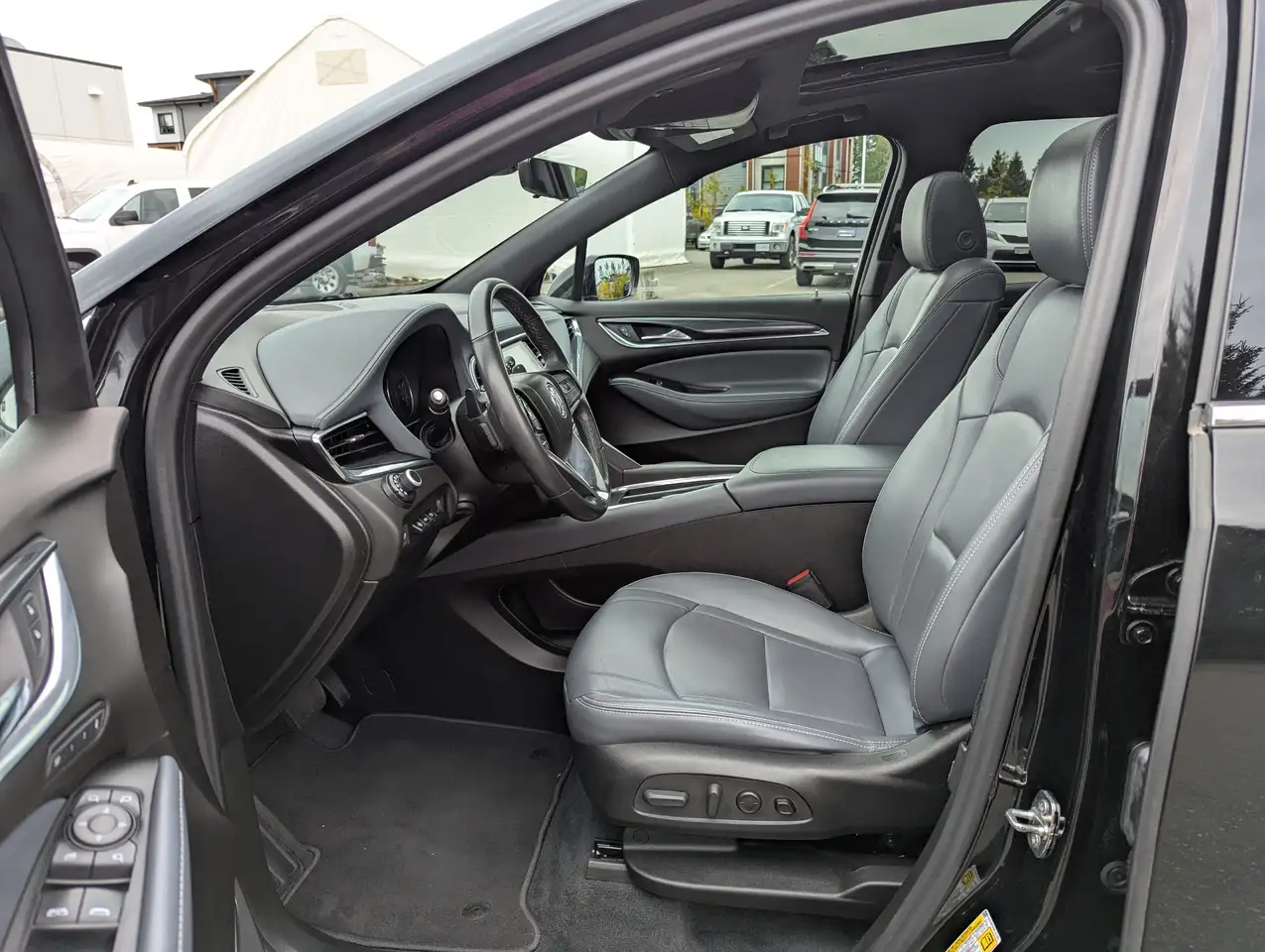 Buick Enclave снимка Buick Enclave