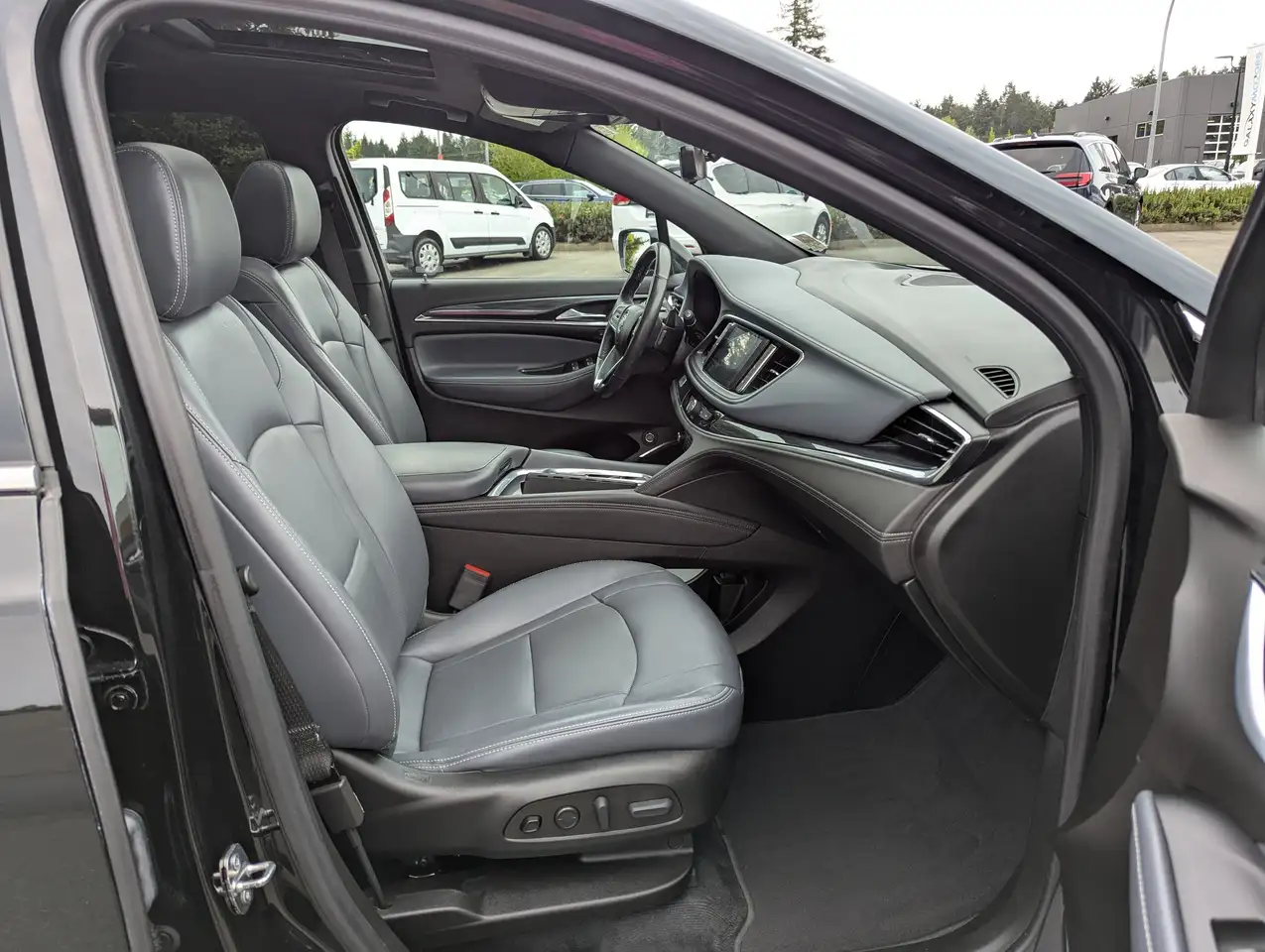 Buick Enclave снимка Buick Enclave