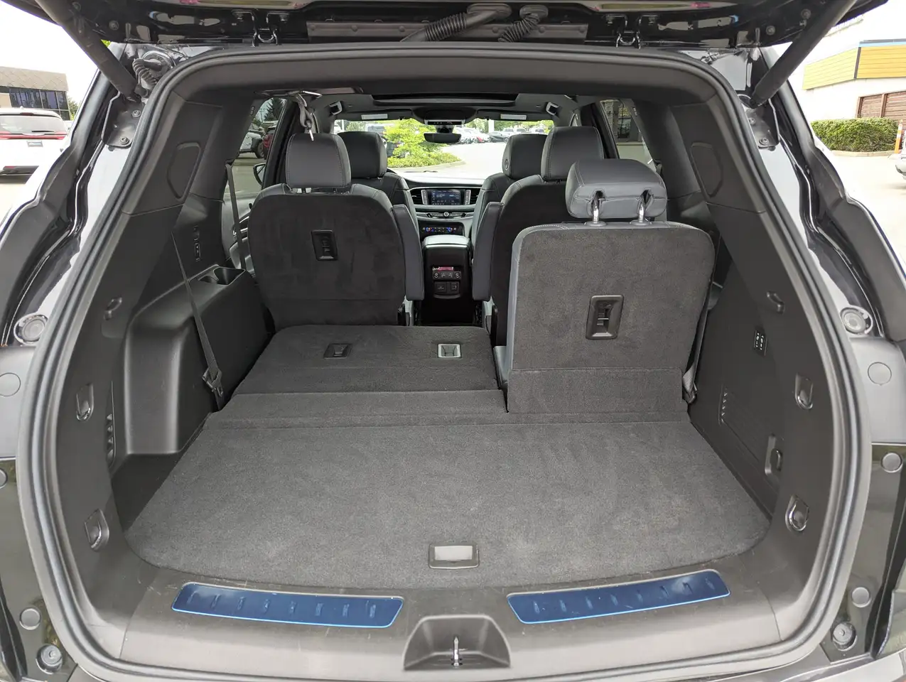Buick Enclave снимка Buick Enclave