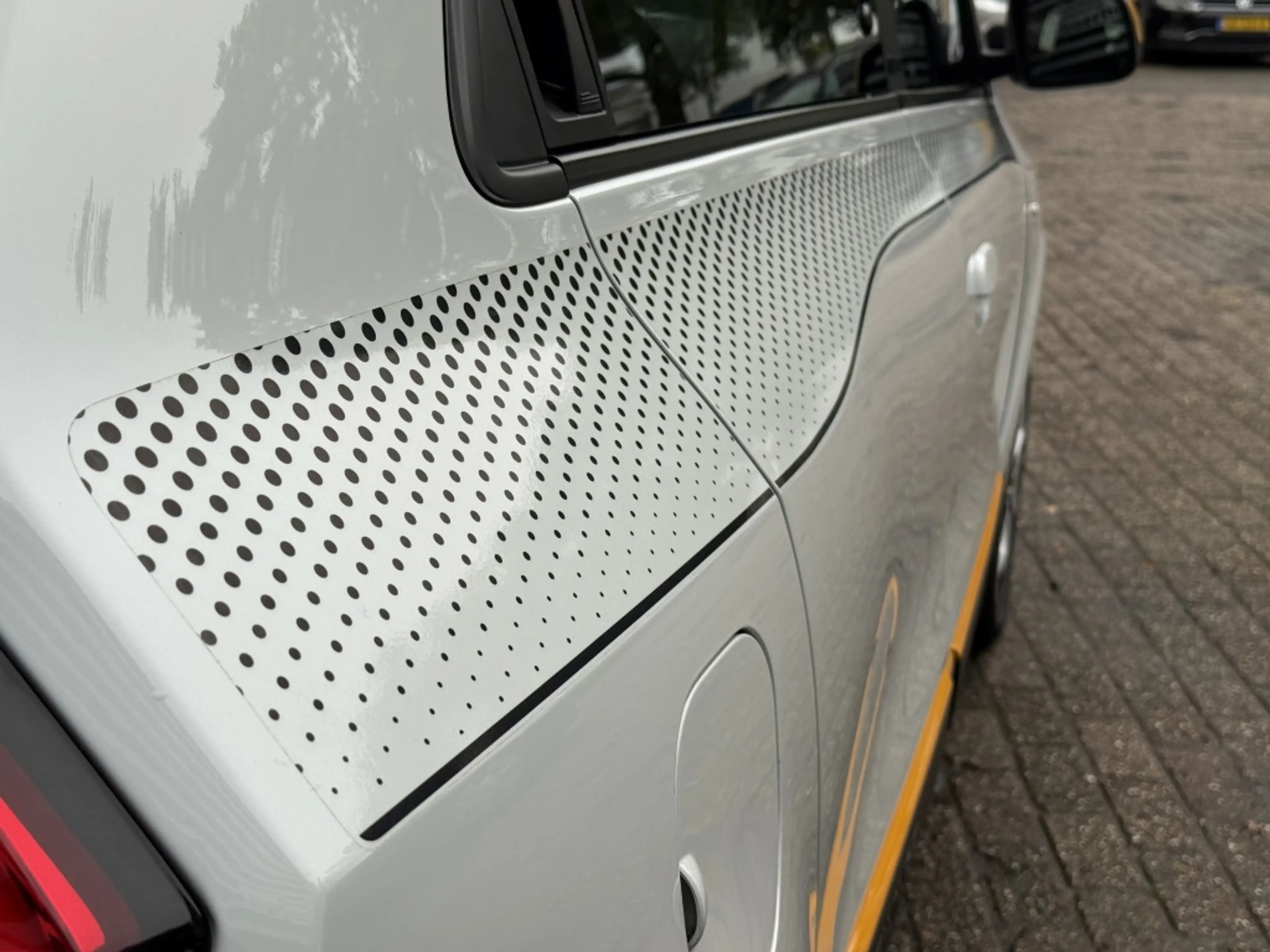 Renault Twingo Z.E. R80 Collection — photo 13