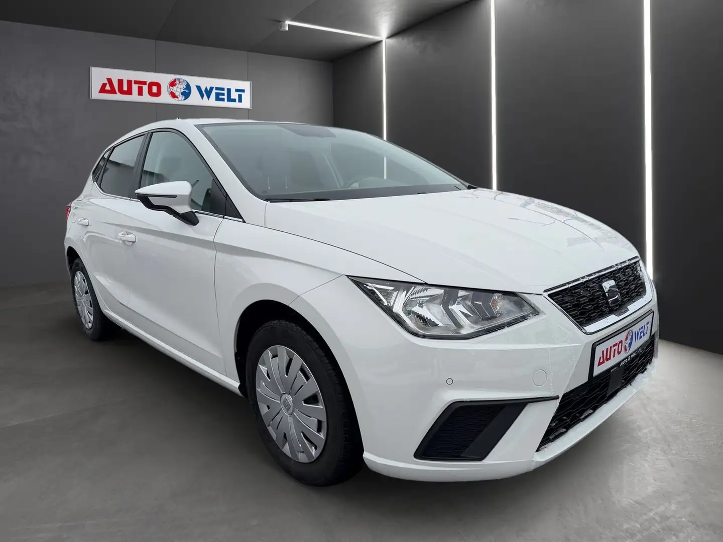 SEAT Ibiza 1.0 TSI Style AC SHZ Kamera PDC 1.Hand Blanc - 2