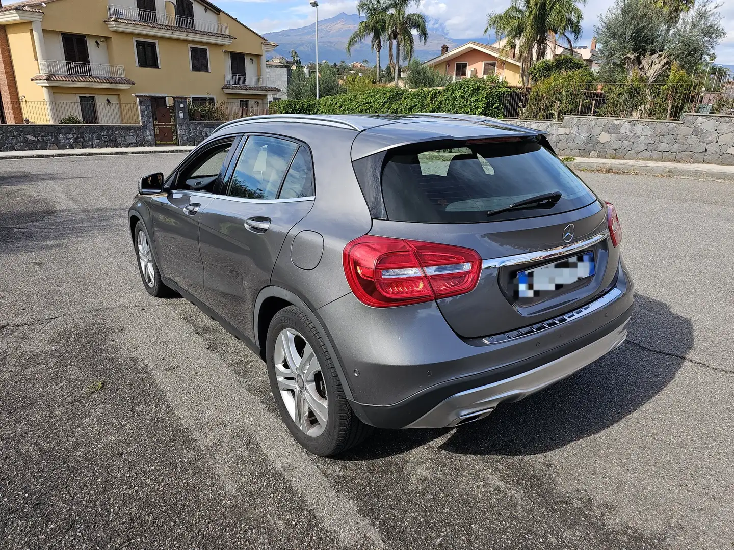 Mercedes-Benz GLA 200 d (cdi) Sport - 2
