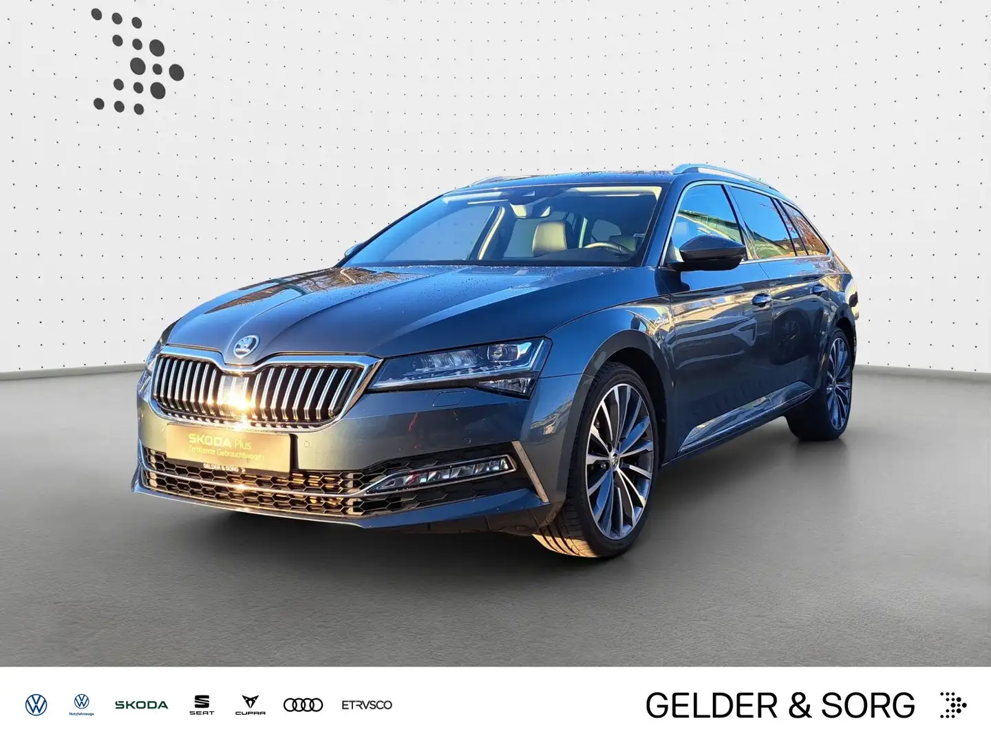 Skoda Superb Combi L&K 2.0 TSI 4x4 NAVI|MATRIX|AHK|DCC Grau - 1