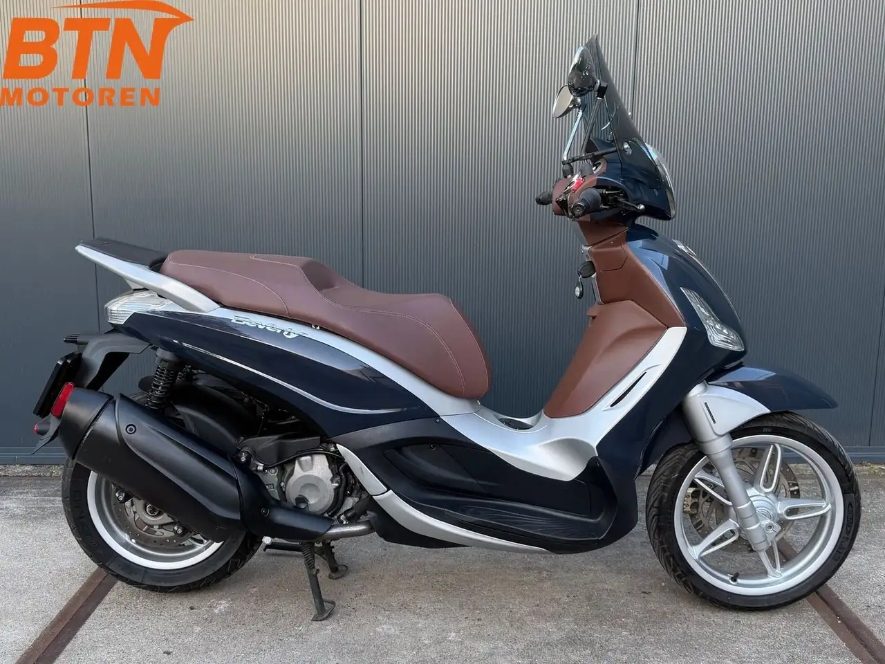 Piaggio Beverly 350