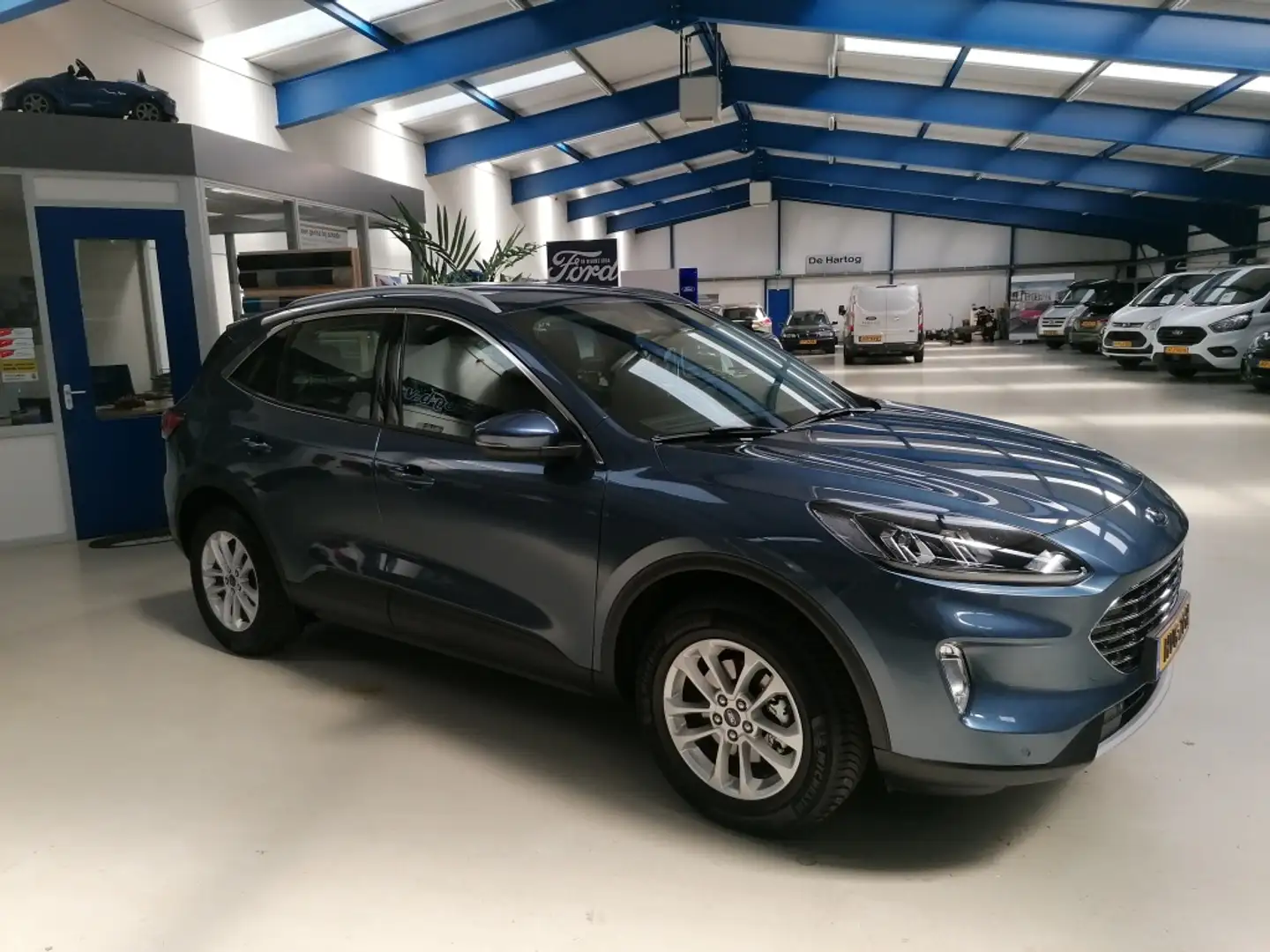 Ford Kuga 2.5 PHEV Titanium (trekhaak) Blauw - 2