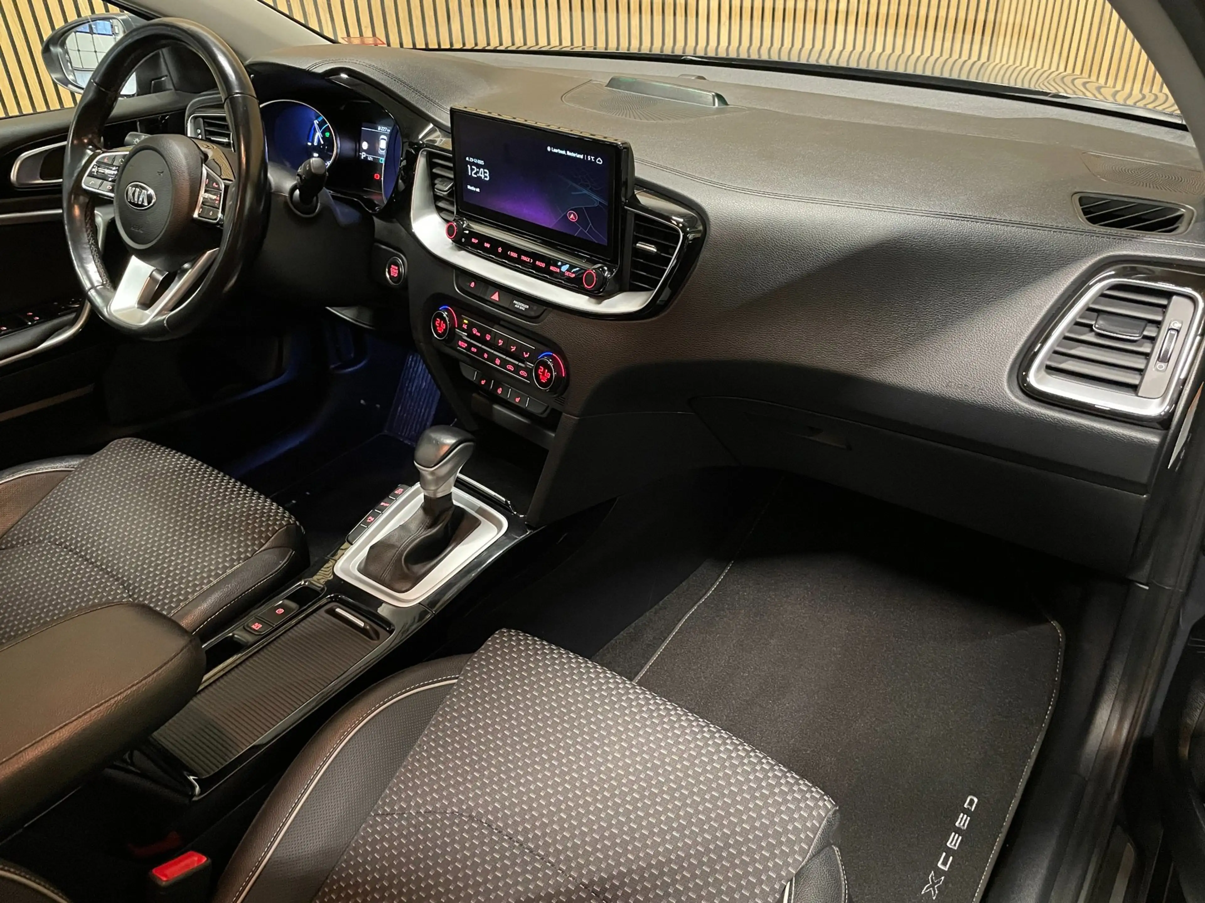 Kia XCeed 1.6 GDi PHEV DynamicPlusLine|ACC|ANDROID AUTO,APPL — photo 30