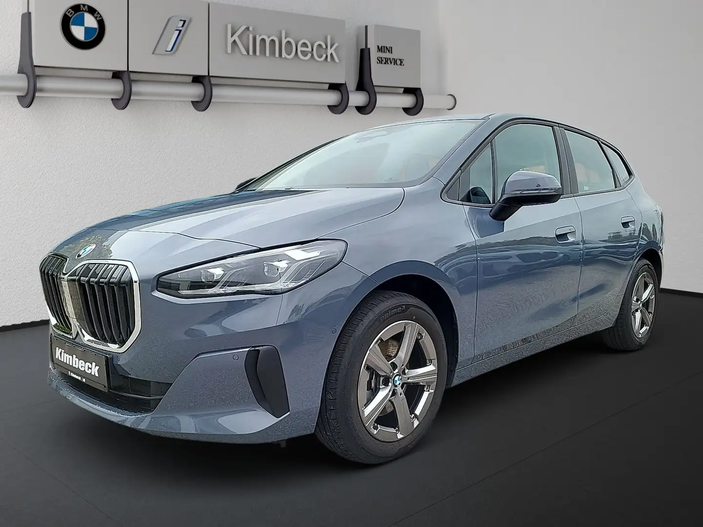 BMW 218 i Active Tourer LED ParkAss Lenkhzg AHK Navi Grau - 1