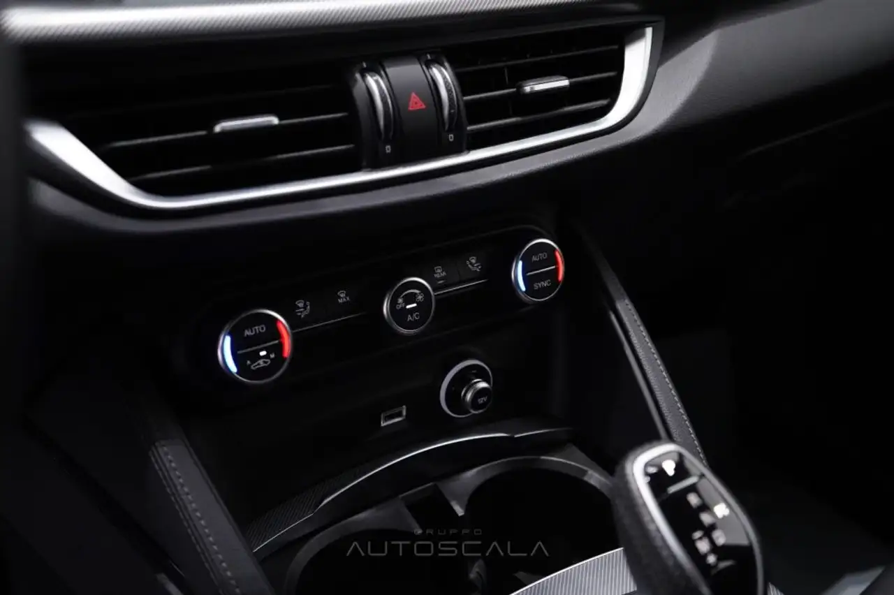 Alfa Romeo Stelvio 2024 — фото 15