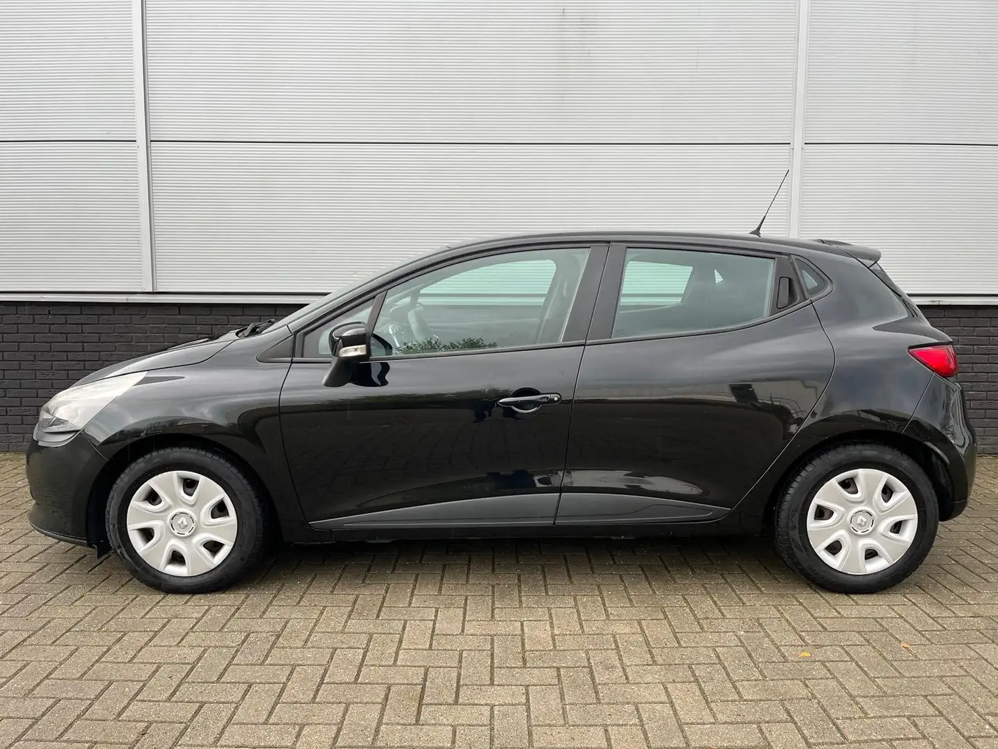Renault Clio 1.2 16V 5drs - Airco - LED verlichting - Bluetooth Noir - 2