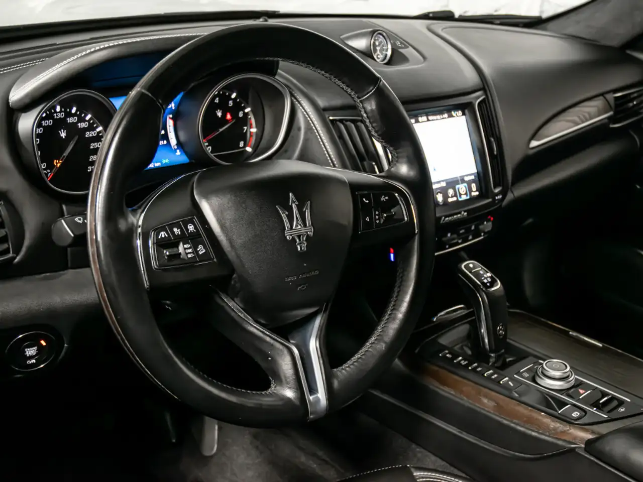 Maserati Levante снимка Maserati Levante