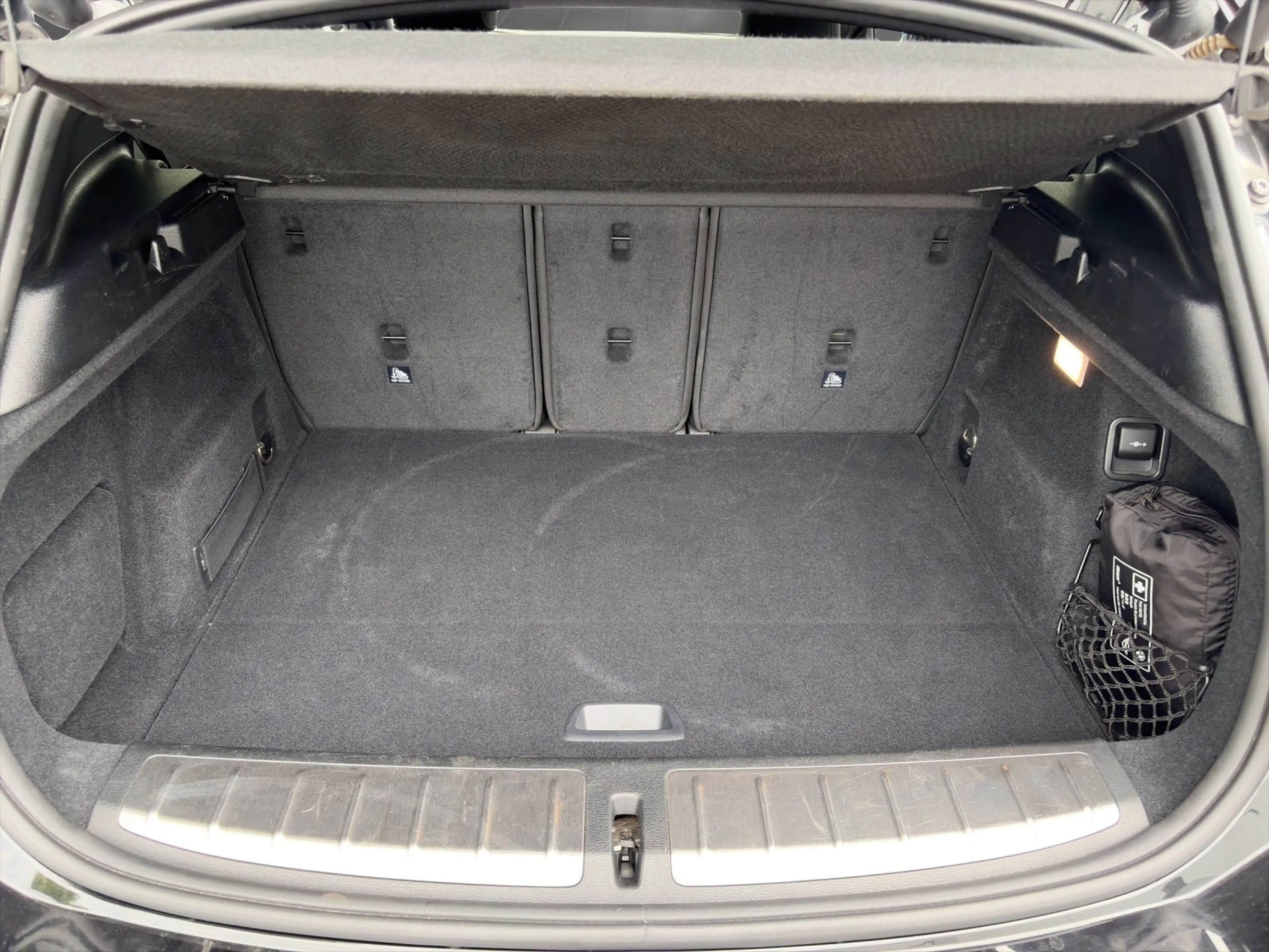 BMW X2 sDrive18i LED ParkAss. Navi RFK SHZ Tempomat — photo 14