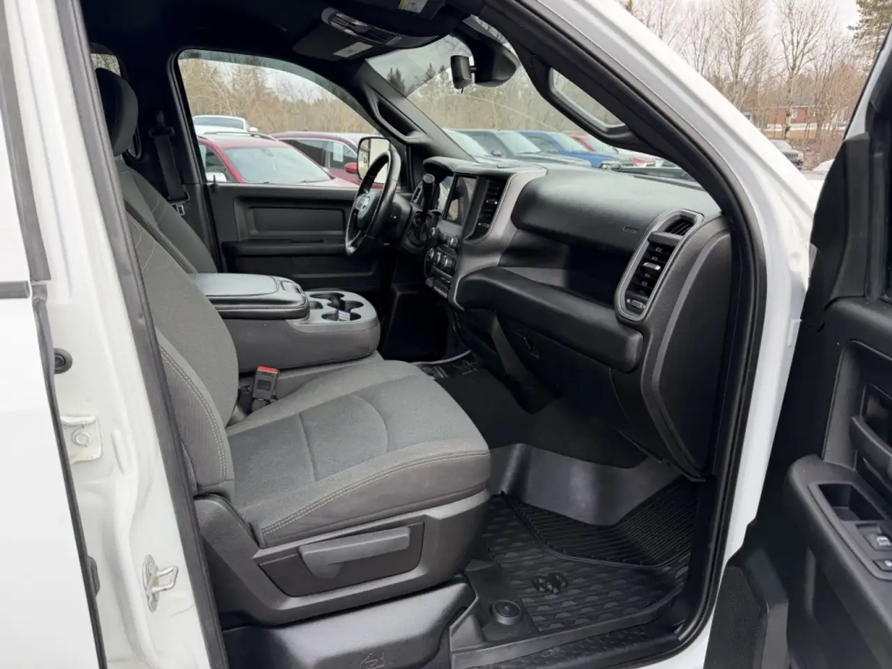 RAM 2500 снимка RAM 2500
