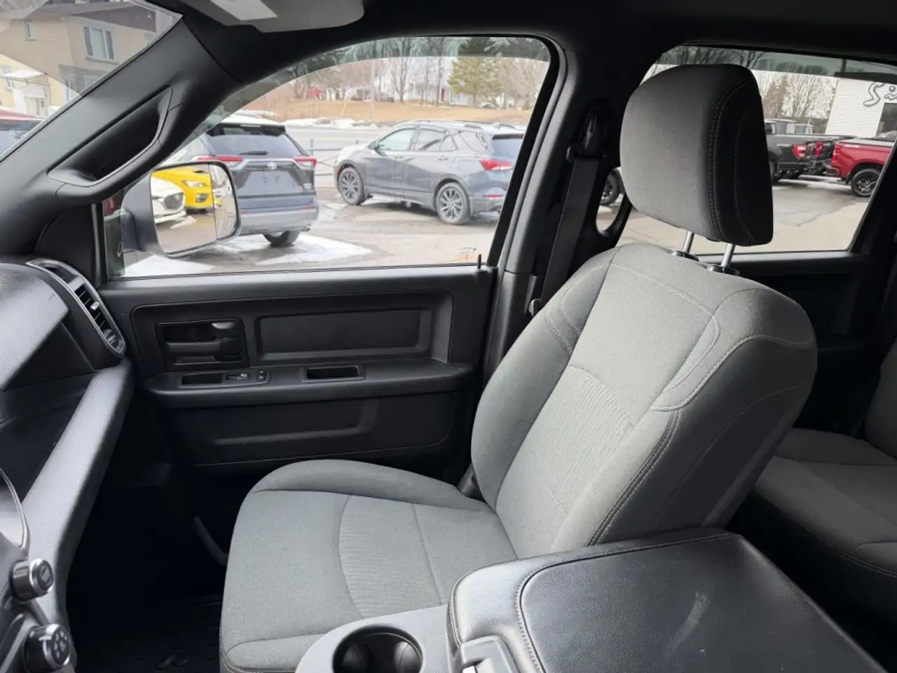 RAM 2500 снимка RAM 2500