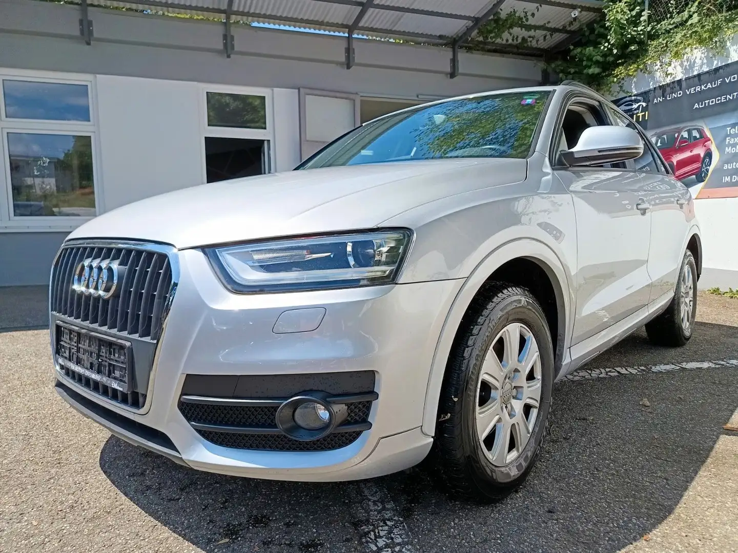 Audi Q3 1.4 TFSI Silber - 1