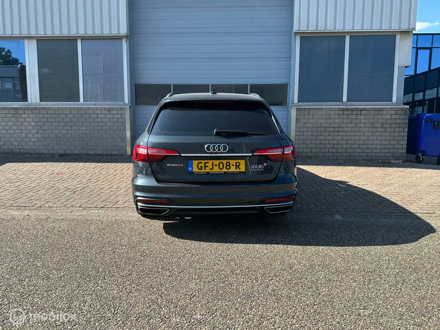 Audi A4 Avant 35 TDI Pro Line Zwart - 2