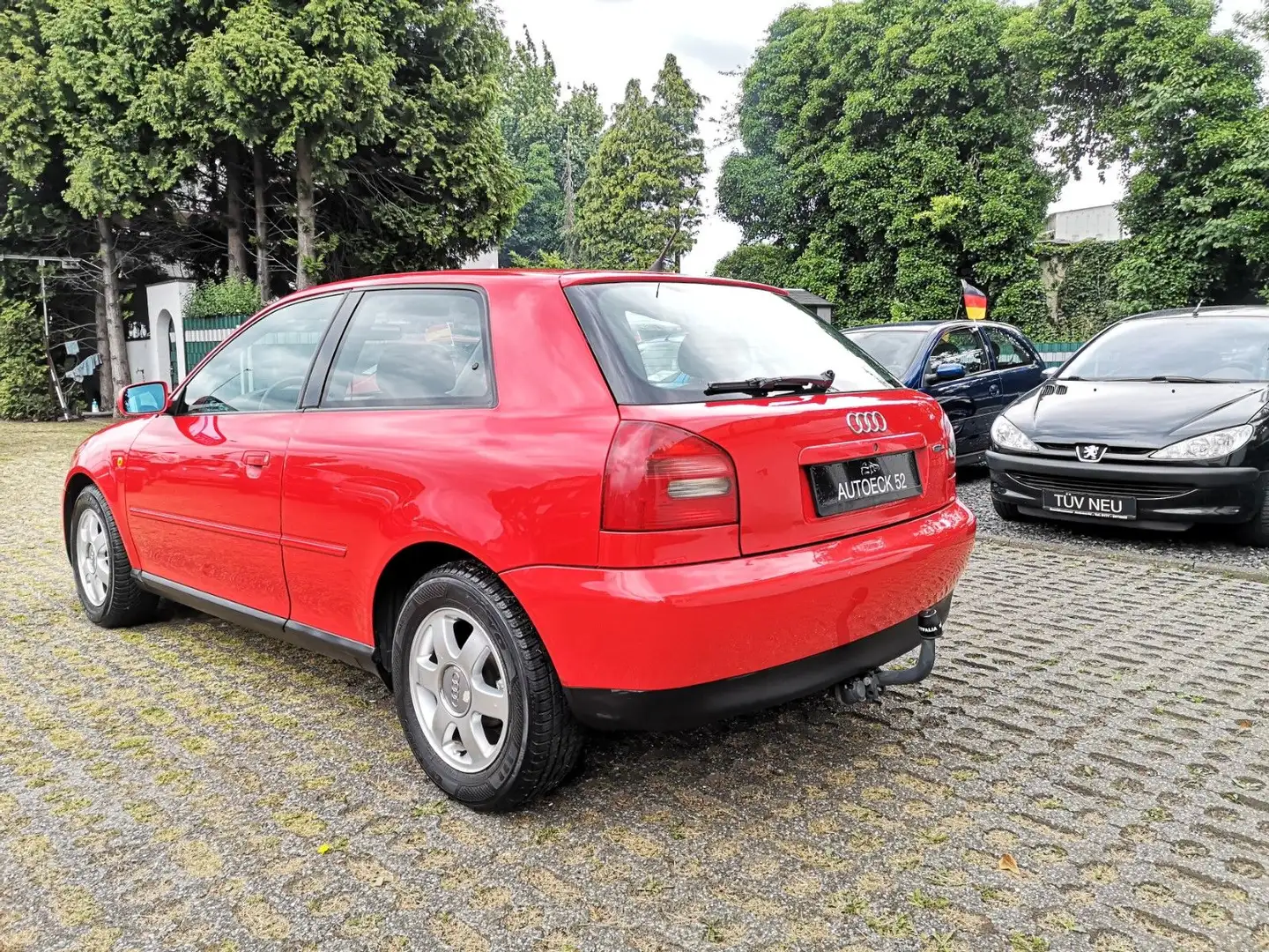 Audi A3 Sport* AHK * TÜV/AU 12-2027 * Klimaautomatik Rot - 2