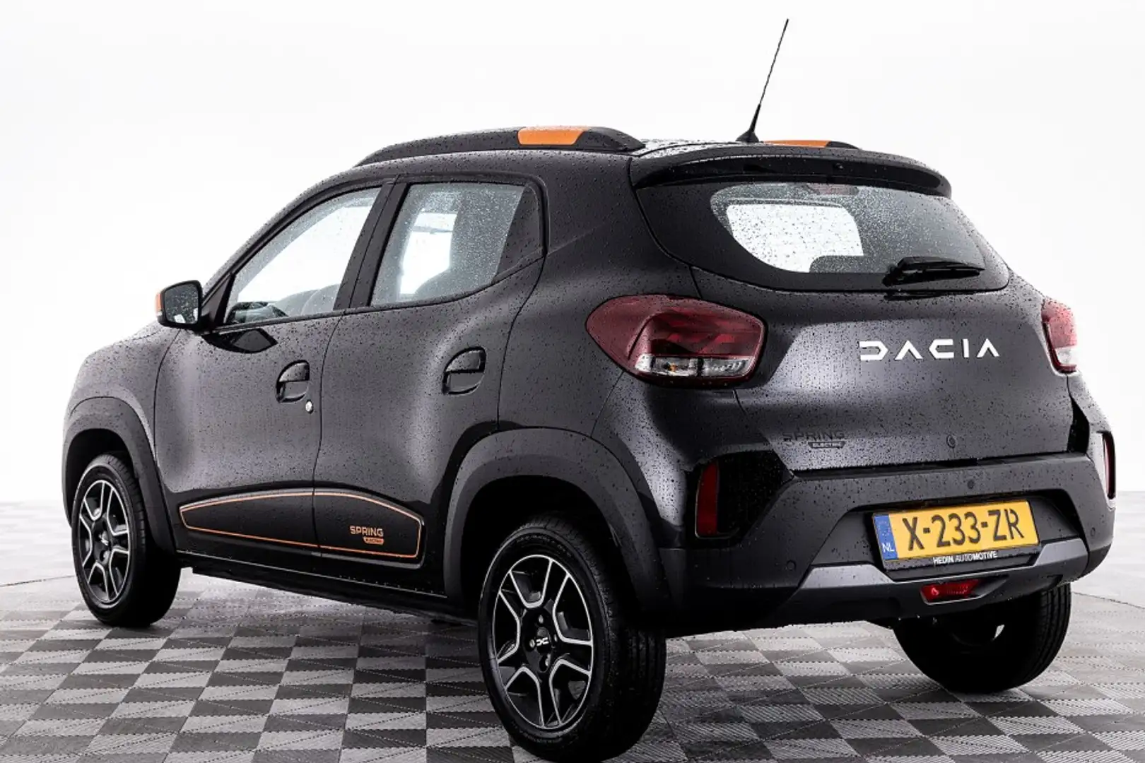 Dacia Spring Expression 27 kWh | 95% SOH | NAVI | LEDER ✅ 1e Ei Zwart - 2