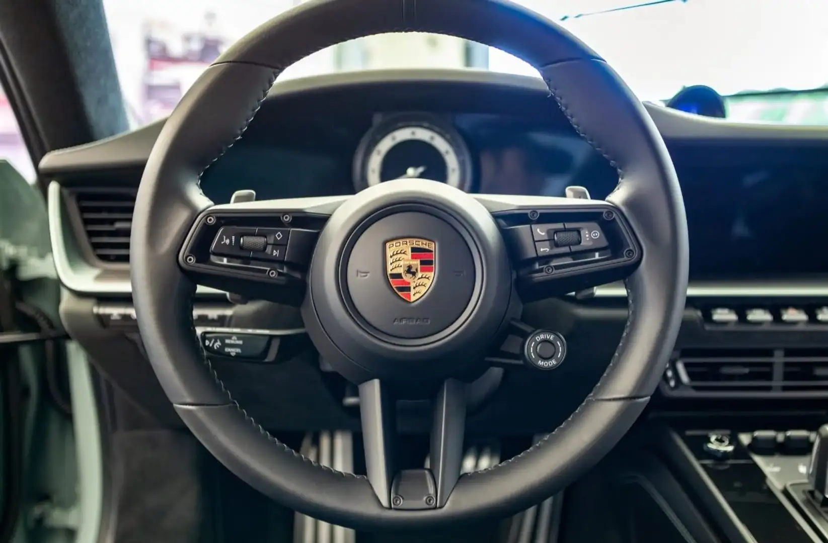 Porsche 992 Dakar Coupe Gris - 2