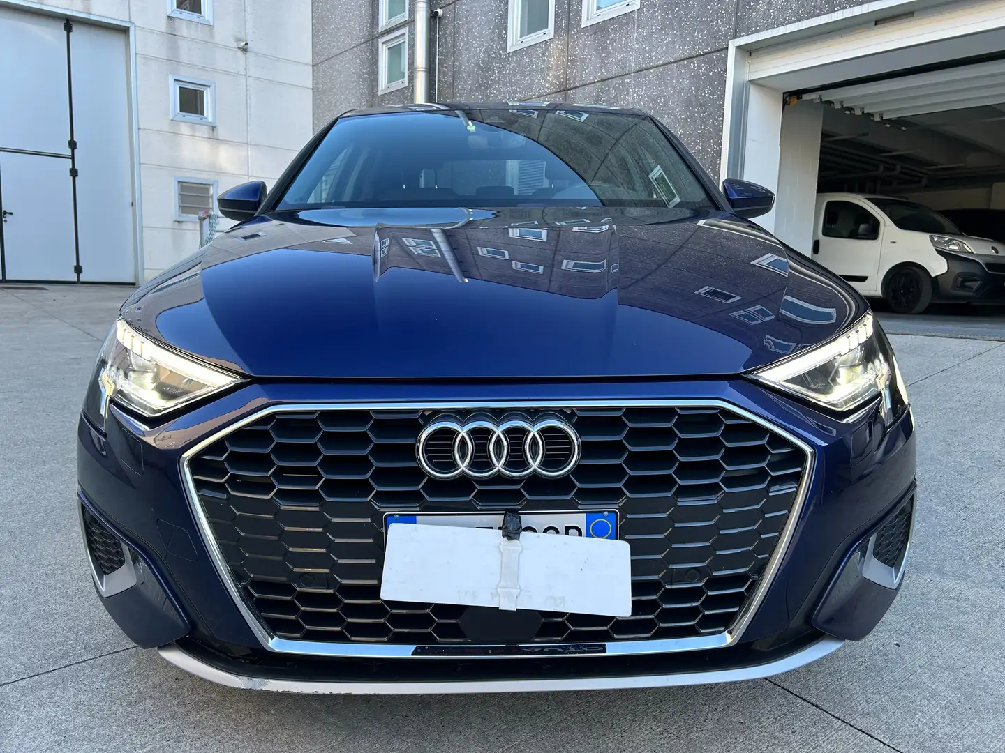 Audi A3 A3 Sportback 30 1.0 tfsi mhev S line edition Bleu - 2