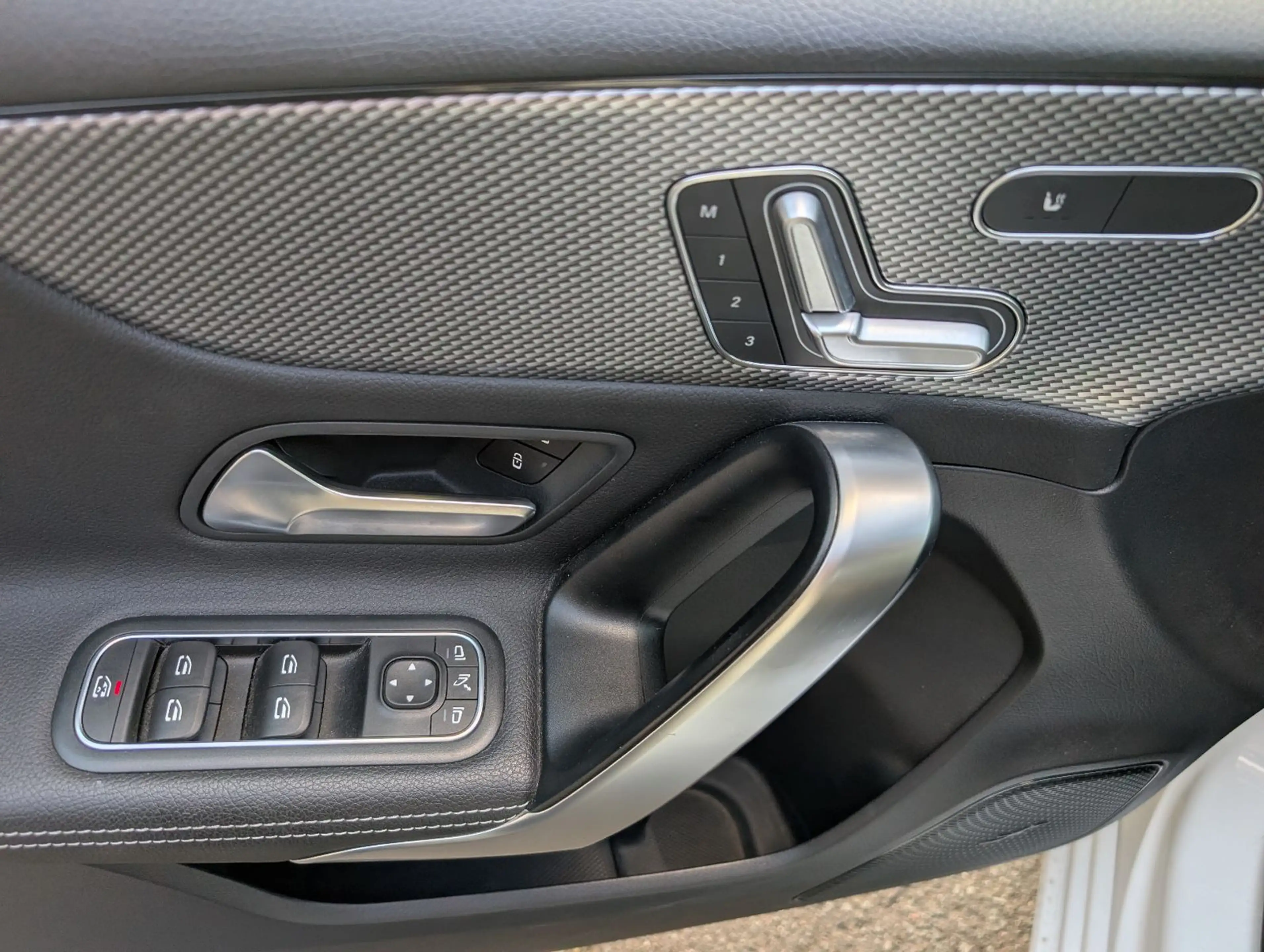 Mercedes-Benz A 180 Progressive 2019 AUTOMATIK LED nur 49tKM! — photo 12