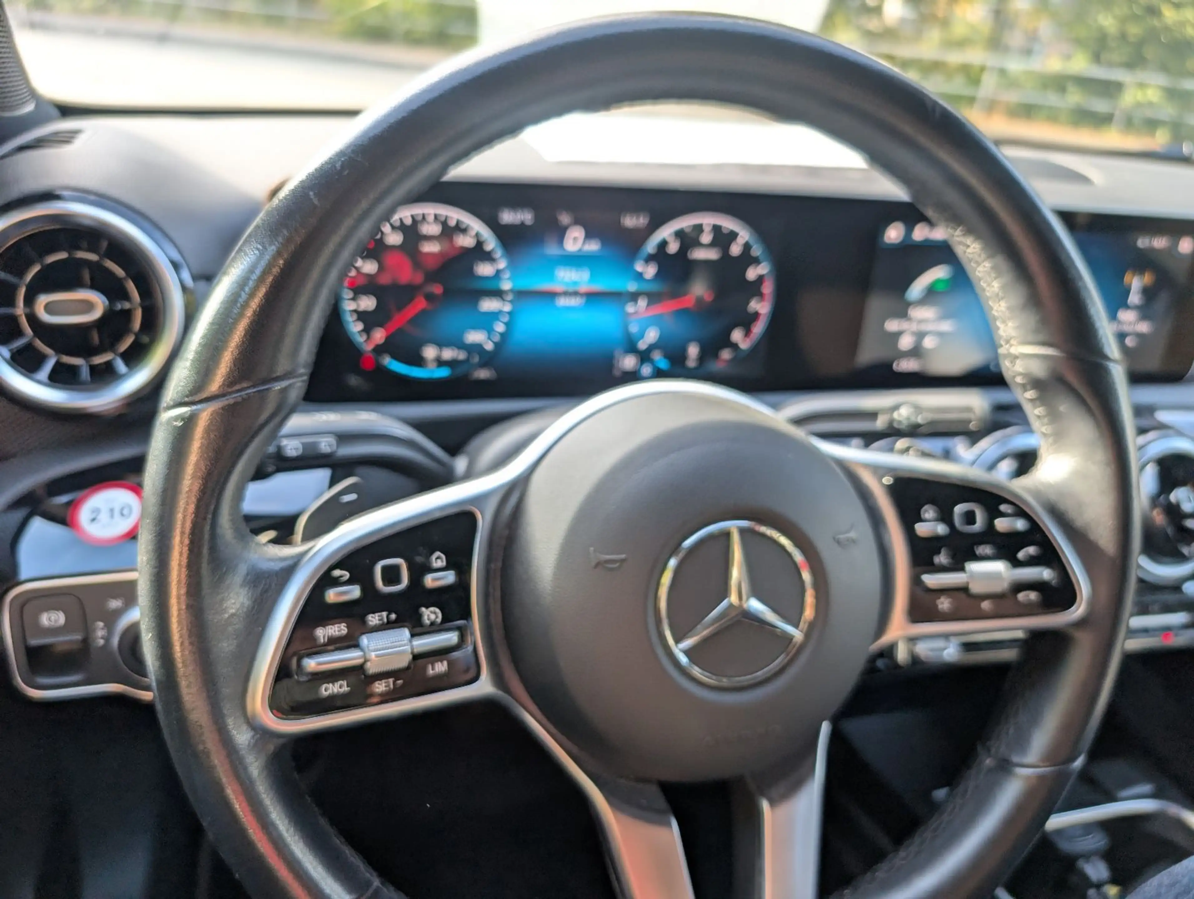 Mercedes-Benz A 180 Progressive 2019 AUTOMATIK LED nur 49tKM! — photo 5