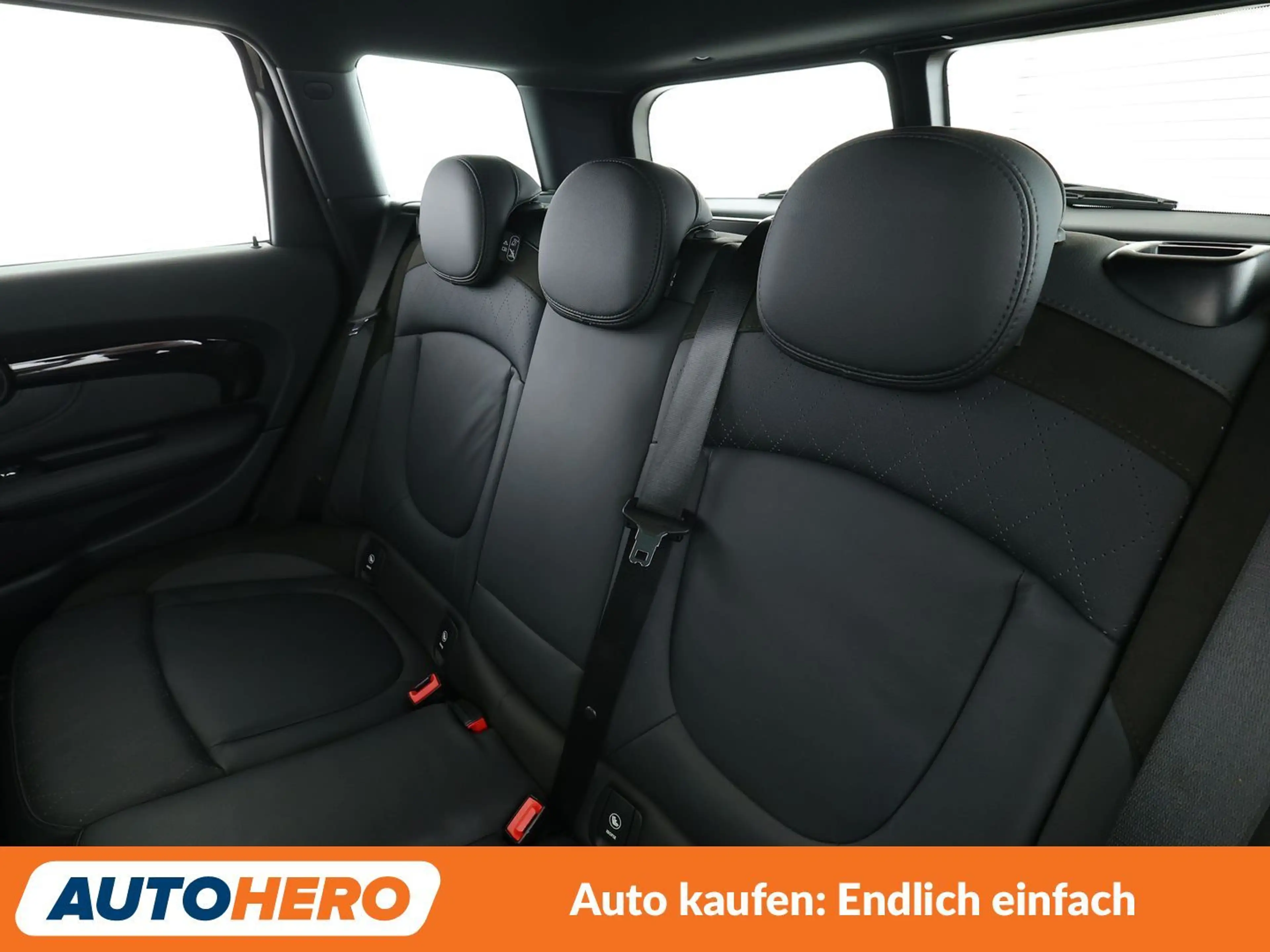 MINI John Cooper Works Clubman John Cooper Works ALL4 Aut.*NAVI*LED*TEMPO*PDC*SHZ — photo 14