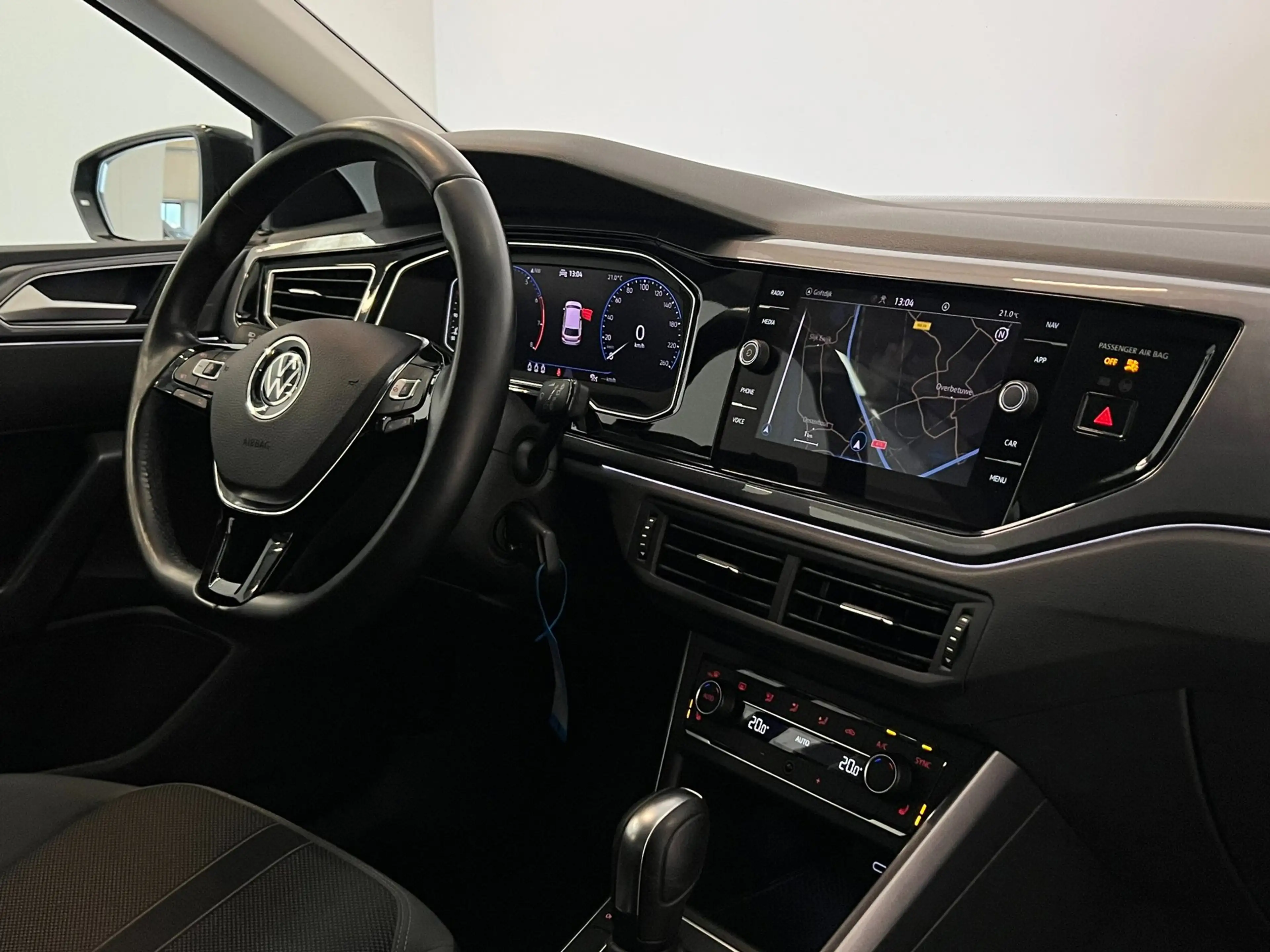 Volkswagen Polo 1.0 TSI Highline / R-Line / BTW / Stoelverwarming — photo 8