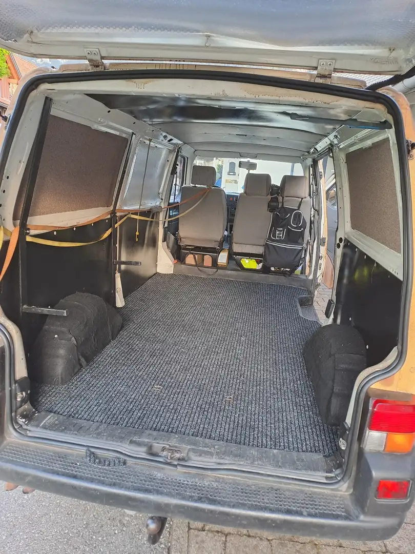 Volkswagen T4 Kombi 3-0-0 2,5 TDI - 2