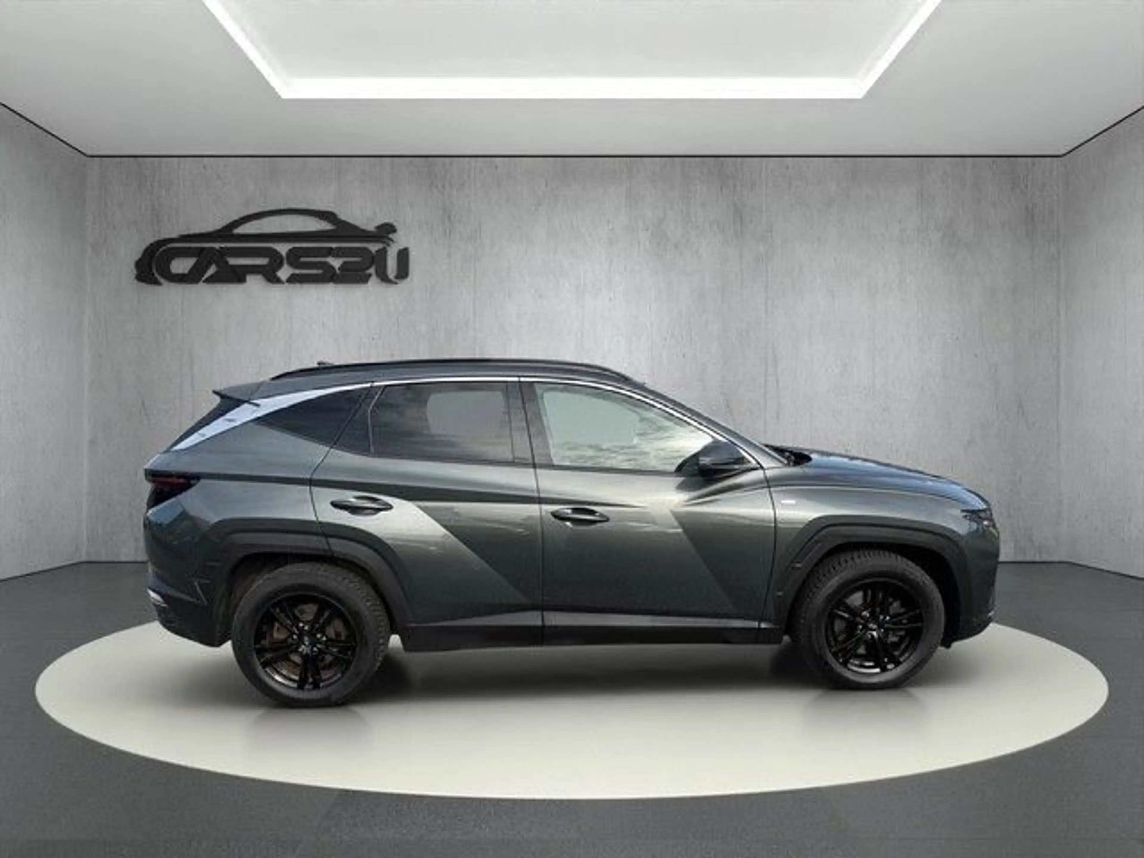 Hyundai TUCSON 1.6 Blackline*Panorama*1 Hand*Kamera*Allra — photo 4