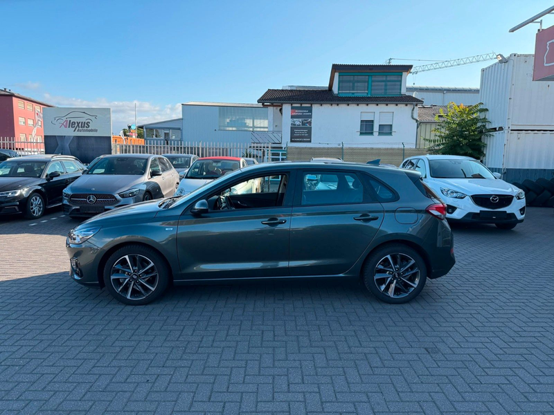Hyundai i30 Trend Mild-Hybrid/Kamera/Carplay/PDC v+h — photo 3