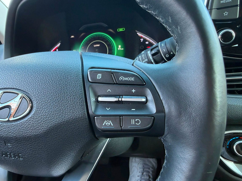 Hyundai i30 Trend Mild-Hybrid/Kamera/Carplay/PDC v+h — photo 14