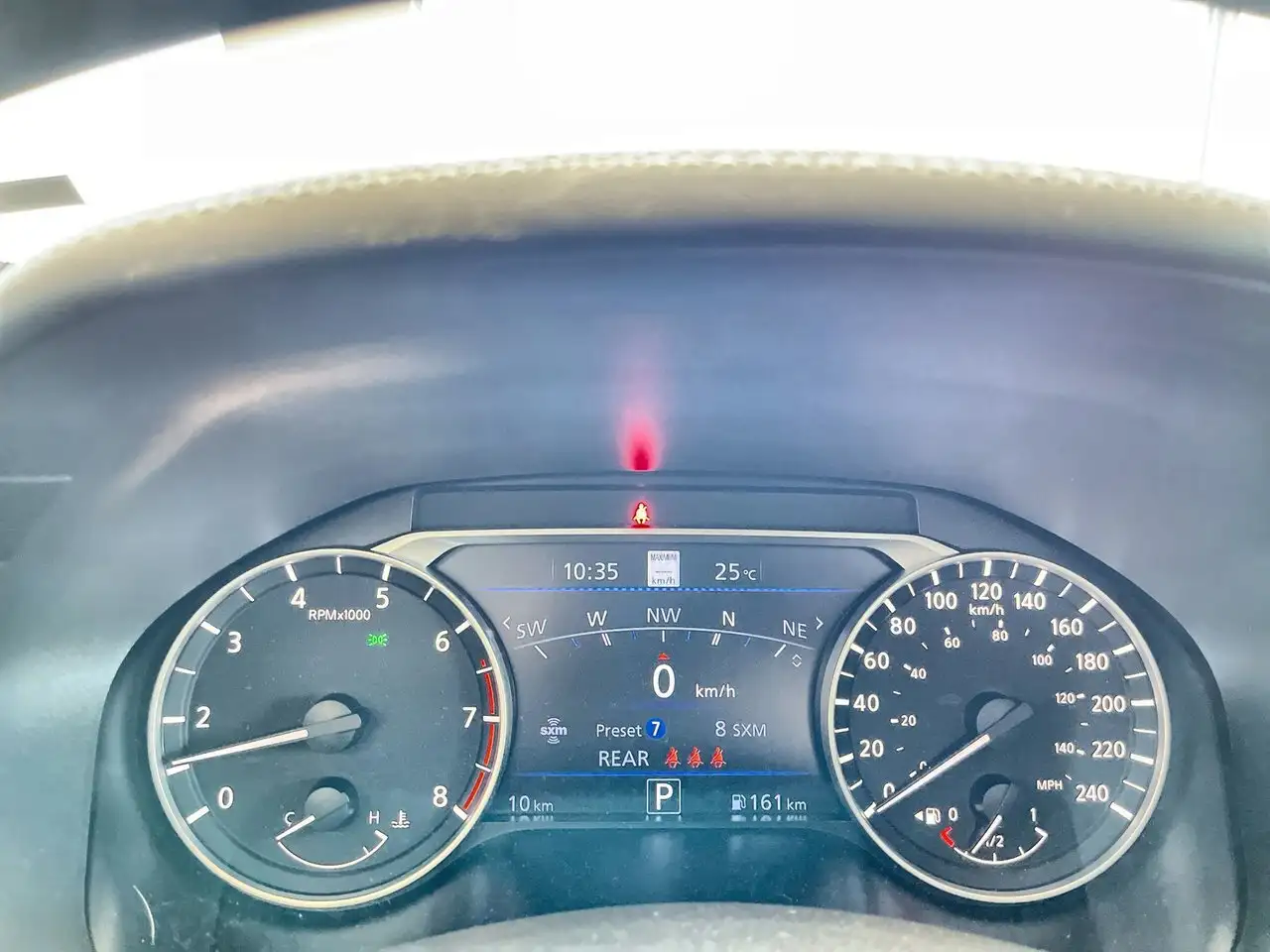 Nissan Altima снимка Nissan Altima