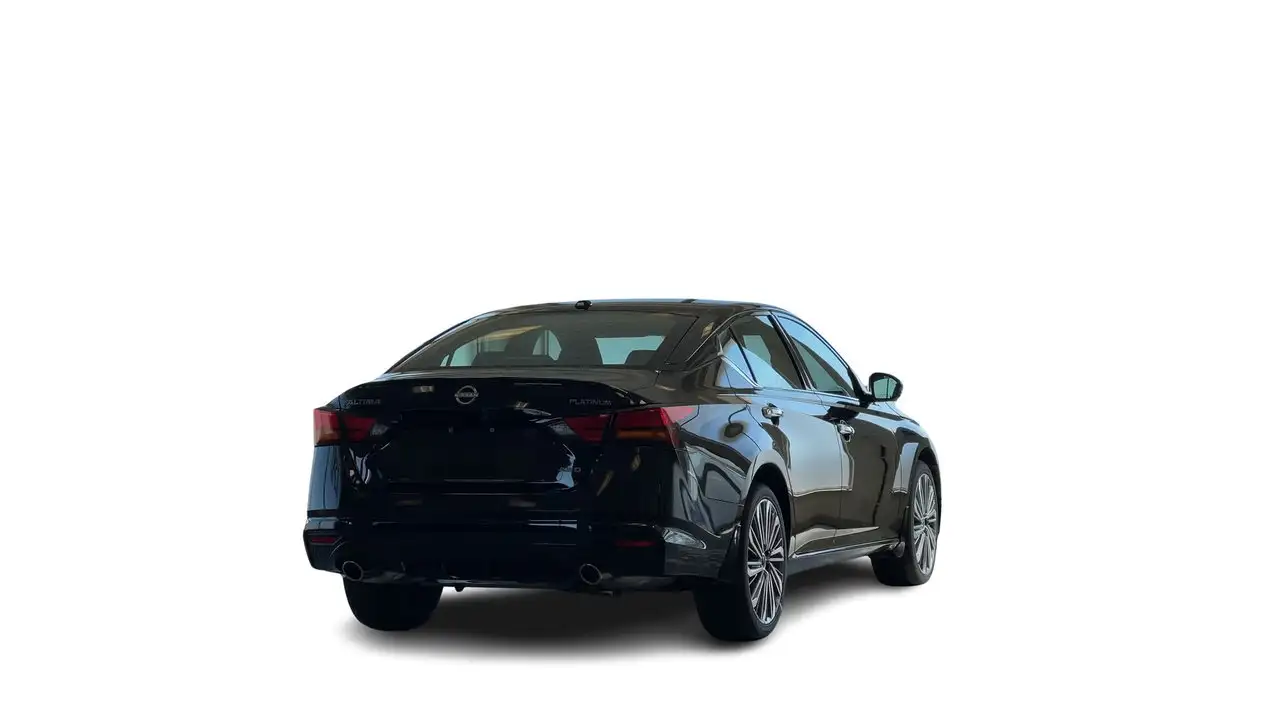 Nissan Altima снимка Nissan Altima