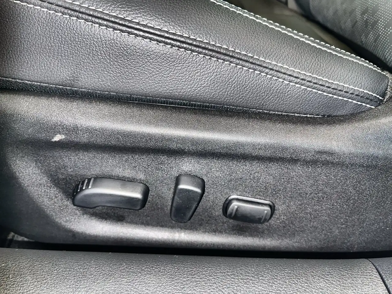 Nissan Altima снимка Nissan Altima