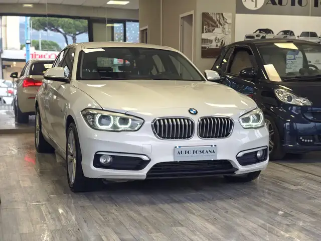 BMW 116 Serie 1 F/20-21 2015 116d Urban 5p