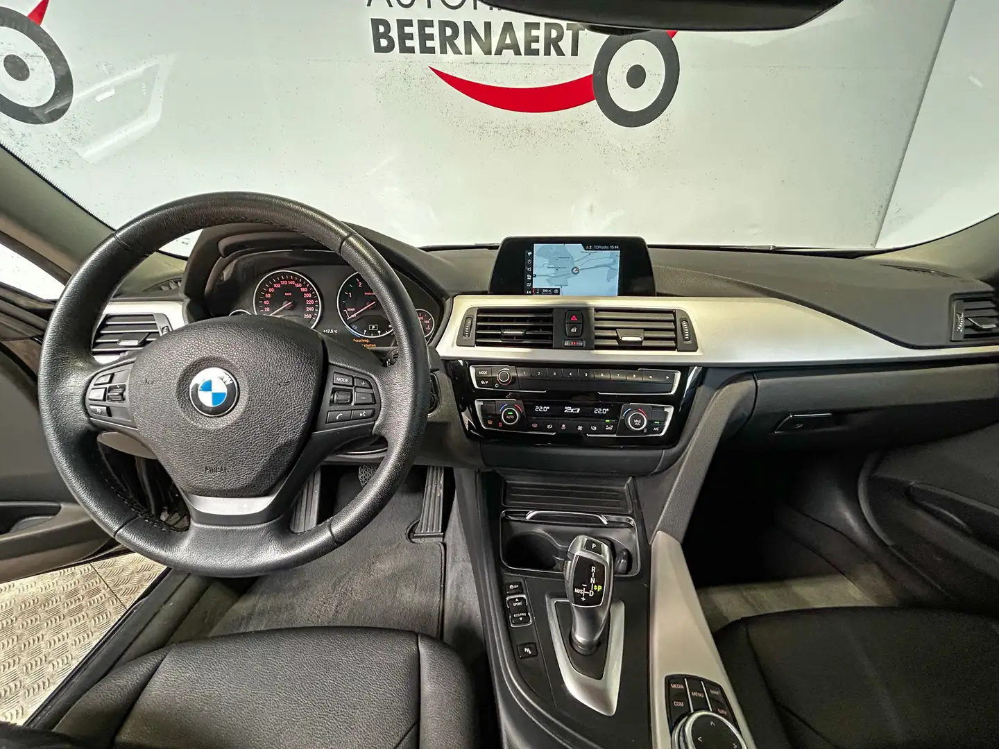 BMW 318 dA Touring/1e-eig/LED/Navi/PDC/Trekhaak/106000km Noir - 2