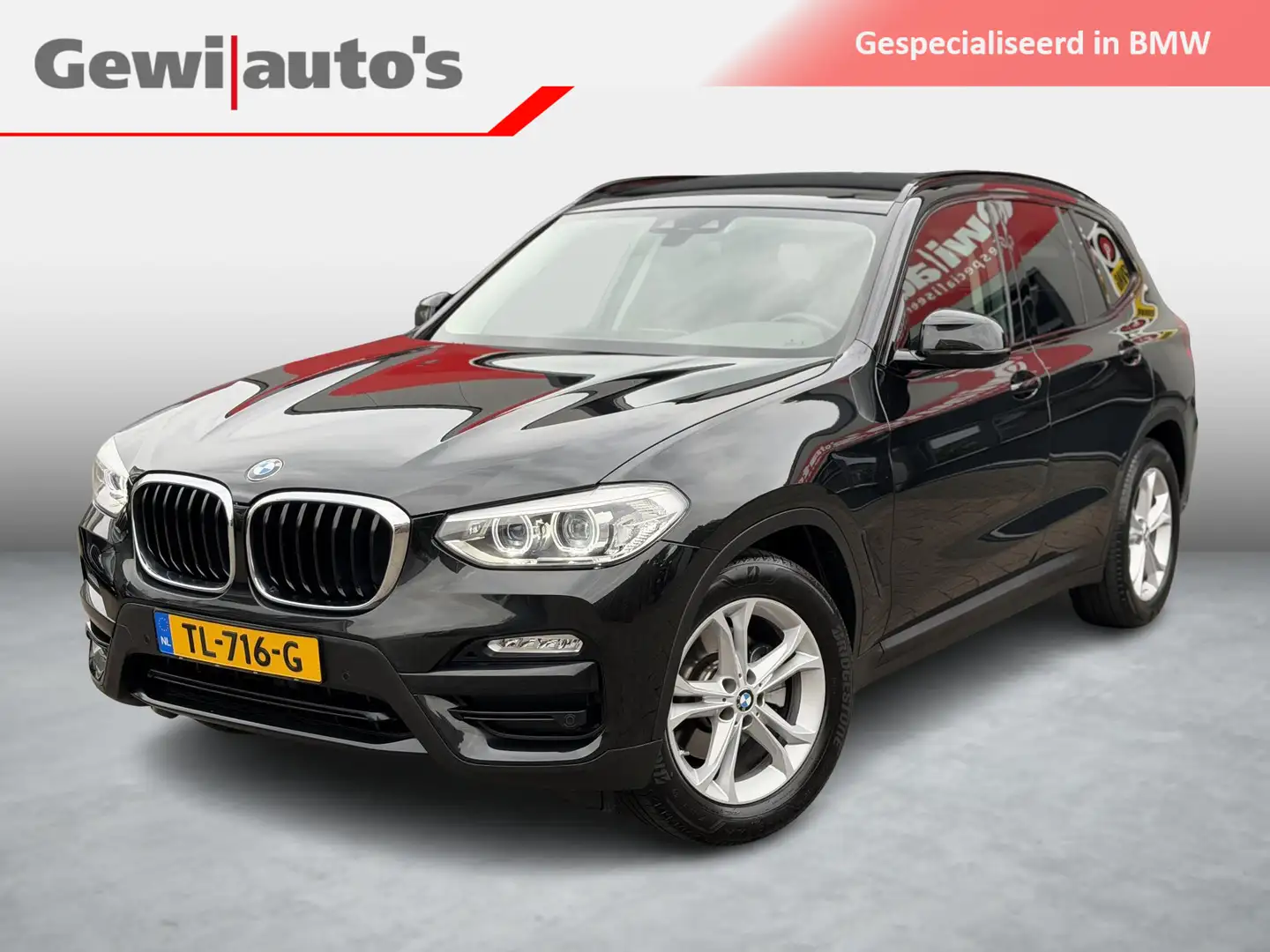 BMW X3 xDrive20i Executive Org NL 1ste eigenaar Zwart - 1